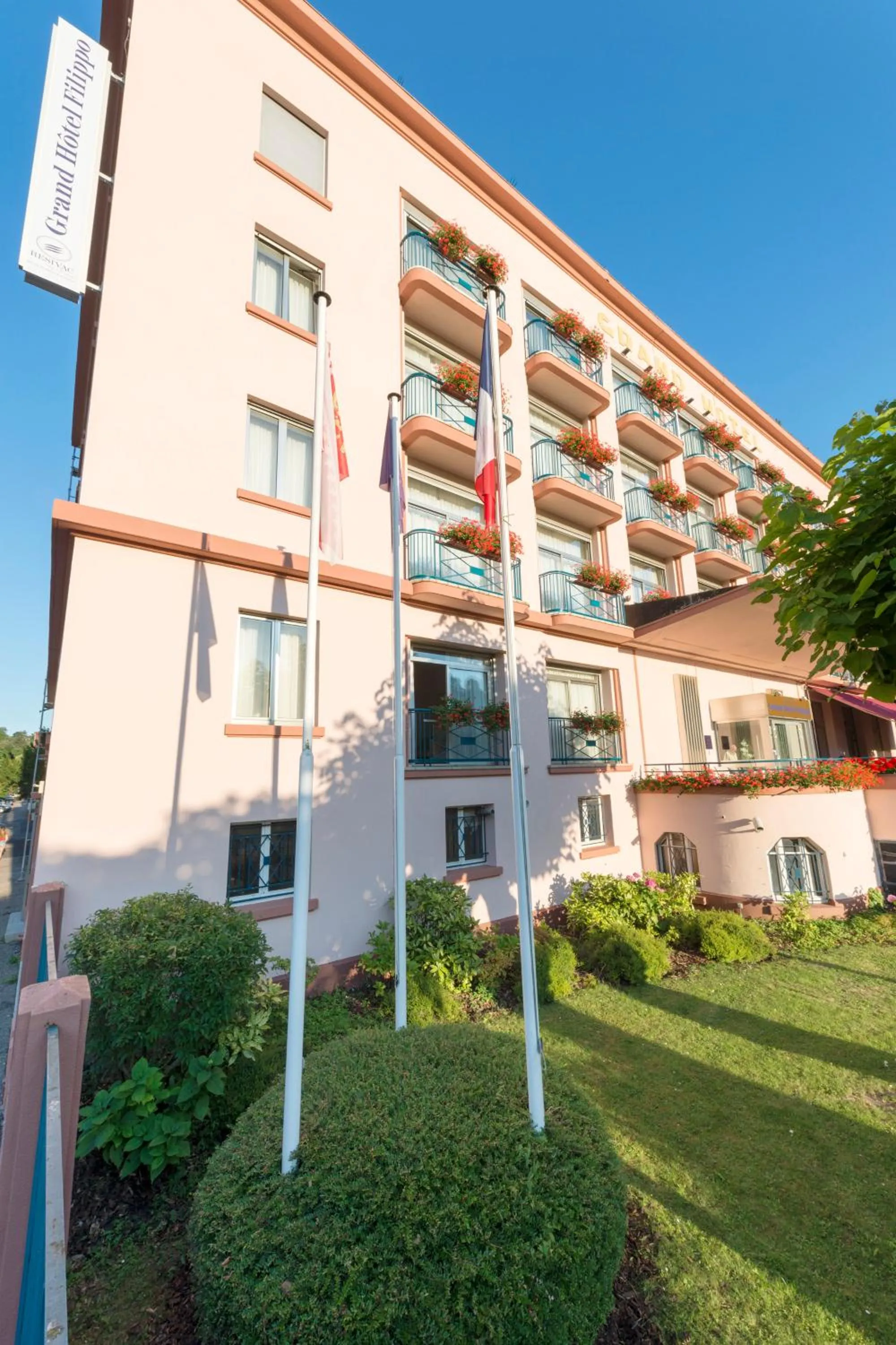 Facade/entrance in Grand Hôtel Filippo Strasbourg Nord