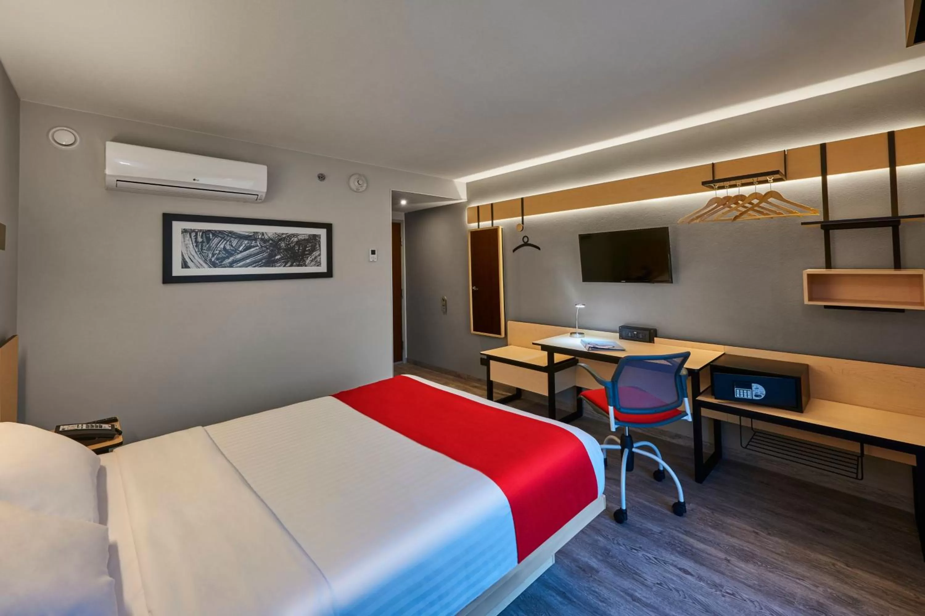 Bedroom, Bed in City Express Plus by Marriott Leon Centro de Convenciones