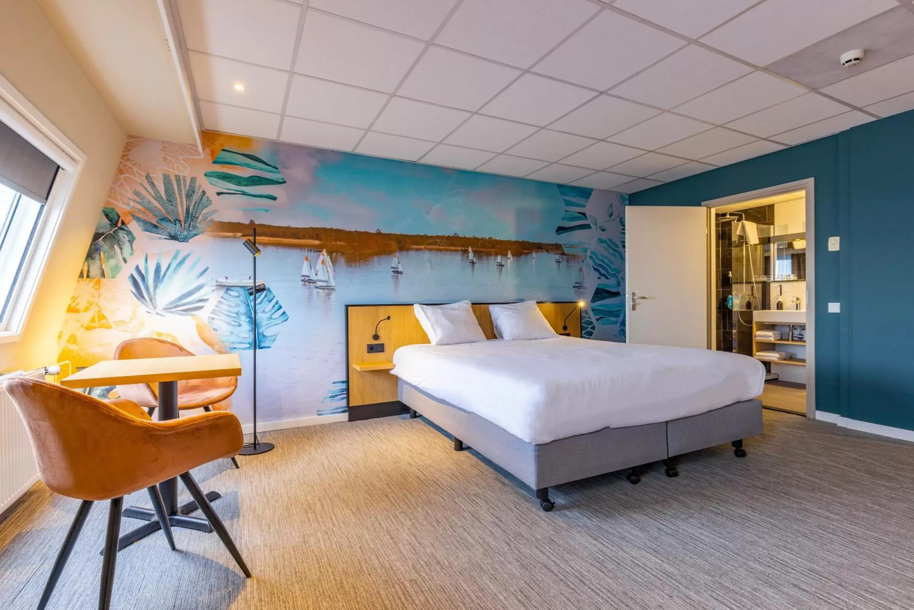 Bedroom, Bed in Fletcher Hotel Restaurant Loosdrecht-Amsterdam Bedroom, Bed in Fletcher Hotel Restaurant Loosdrecht-Amsterdam