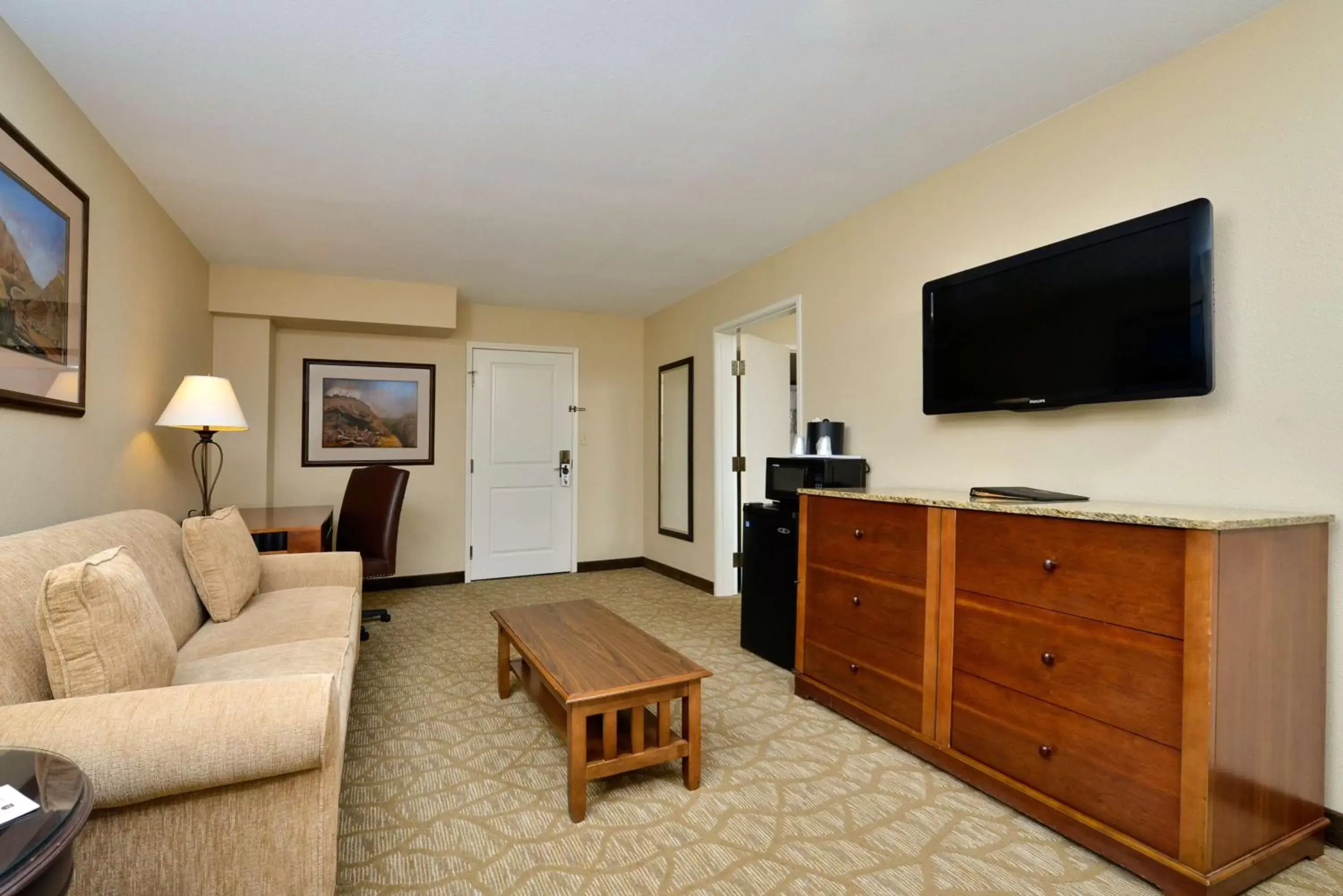 Photo of the whole room, TV/Entertainment Center in Best Western Denver Southwest