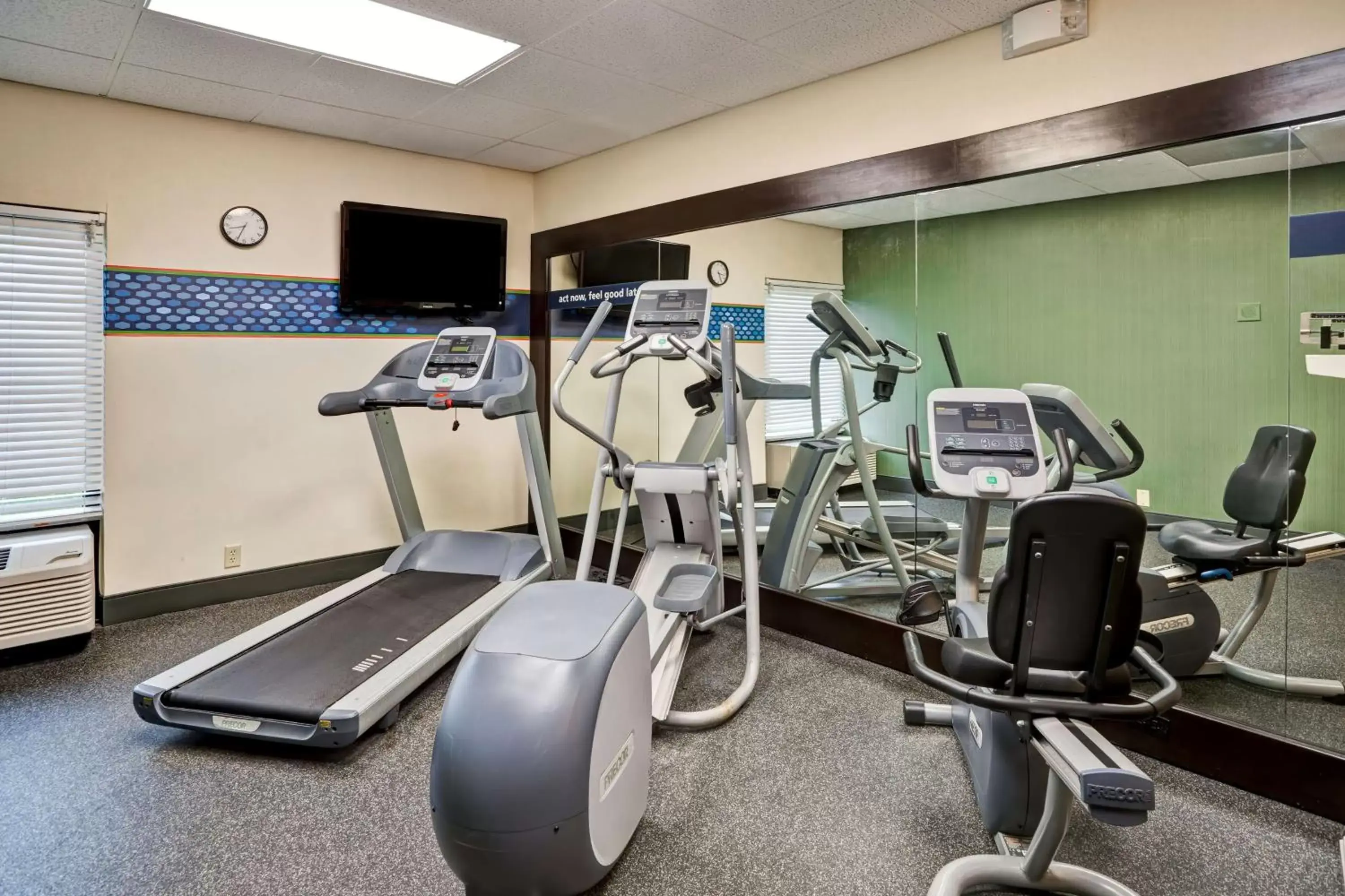 Fitness centre/facilities, Fitness Center/Facilities in Hampton Inn Knoxville-Airport