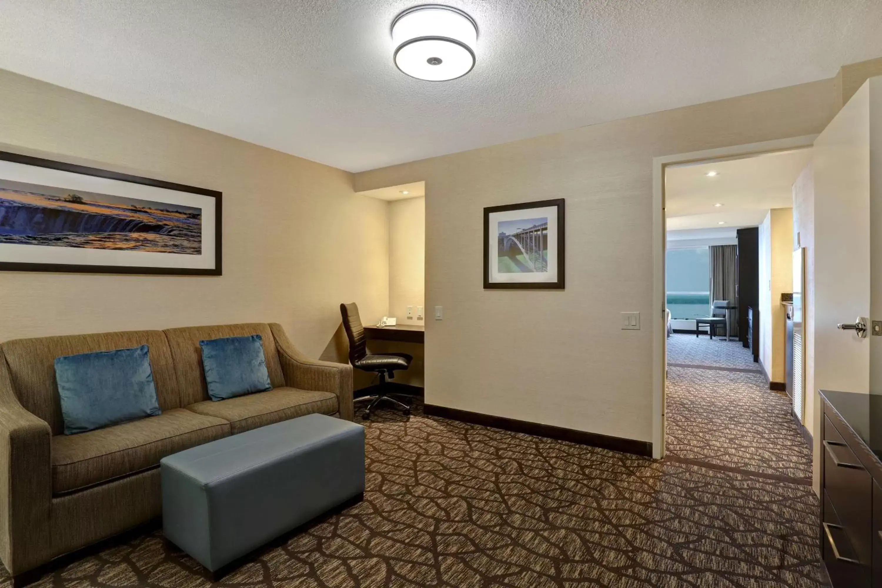 Living room, Seating Area in Embassy Suites by Hilton Niagara Falls/ Fallsview