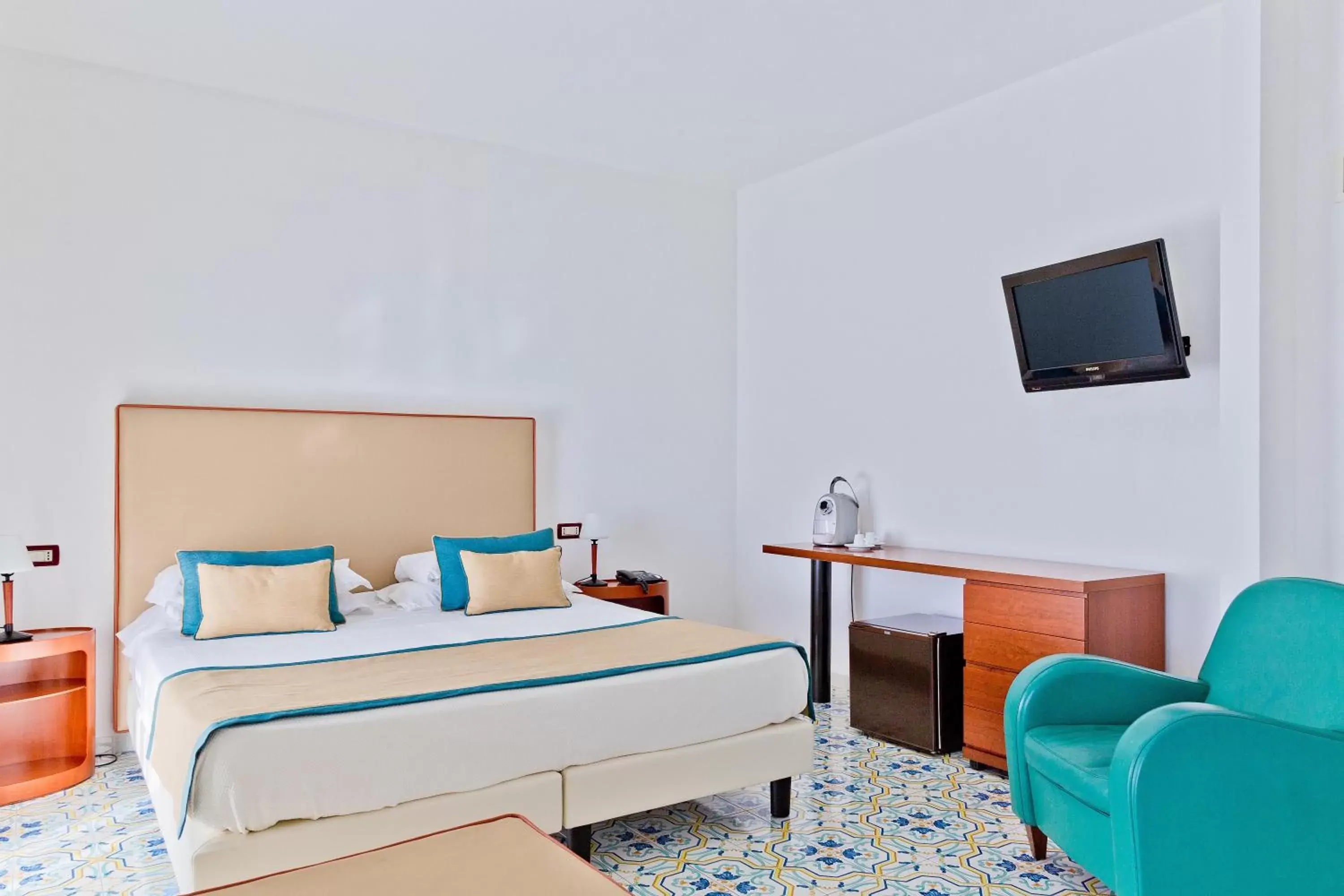 Photo of the whole room, Bed in Mediterranea Hotel & Convention Center