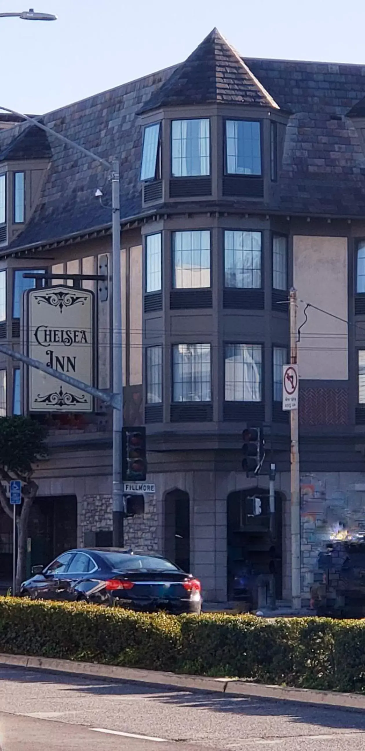 Facade/entrance, Property Building in Chelsea Inn