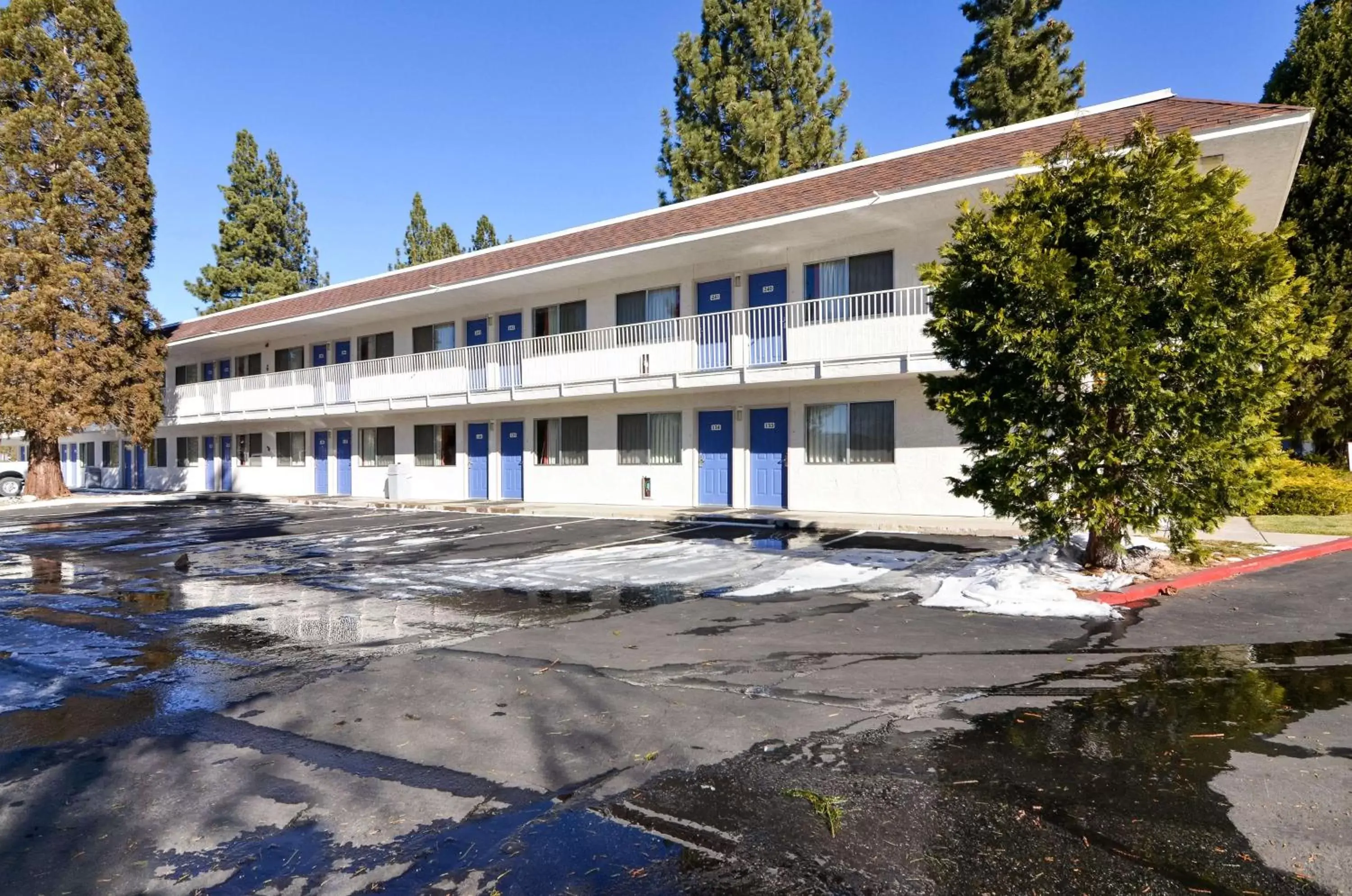 Property Building in Motel 6-Big Bear Lake, CA