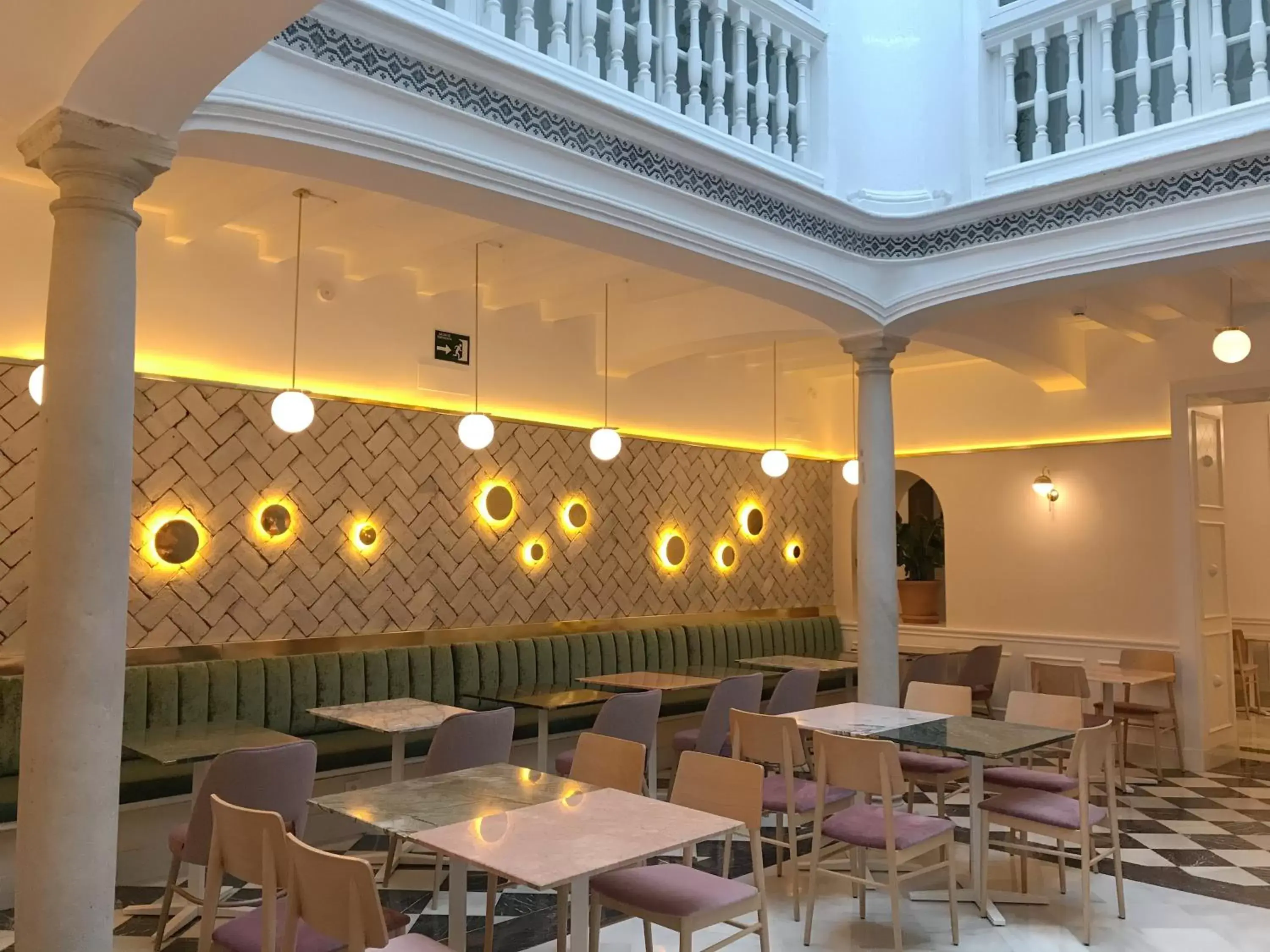 Restaurant/places to eat in Halo Boutique Hotel Restaurant/places to eat in Halo Boutique Hotel