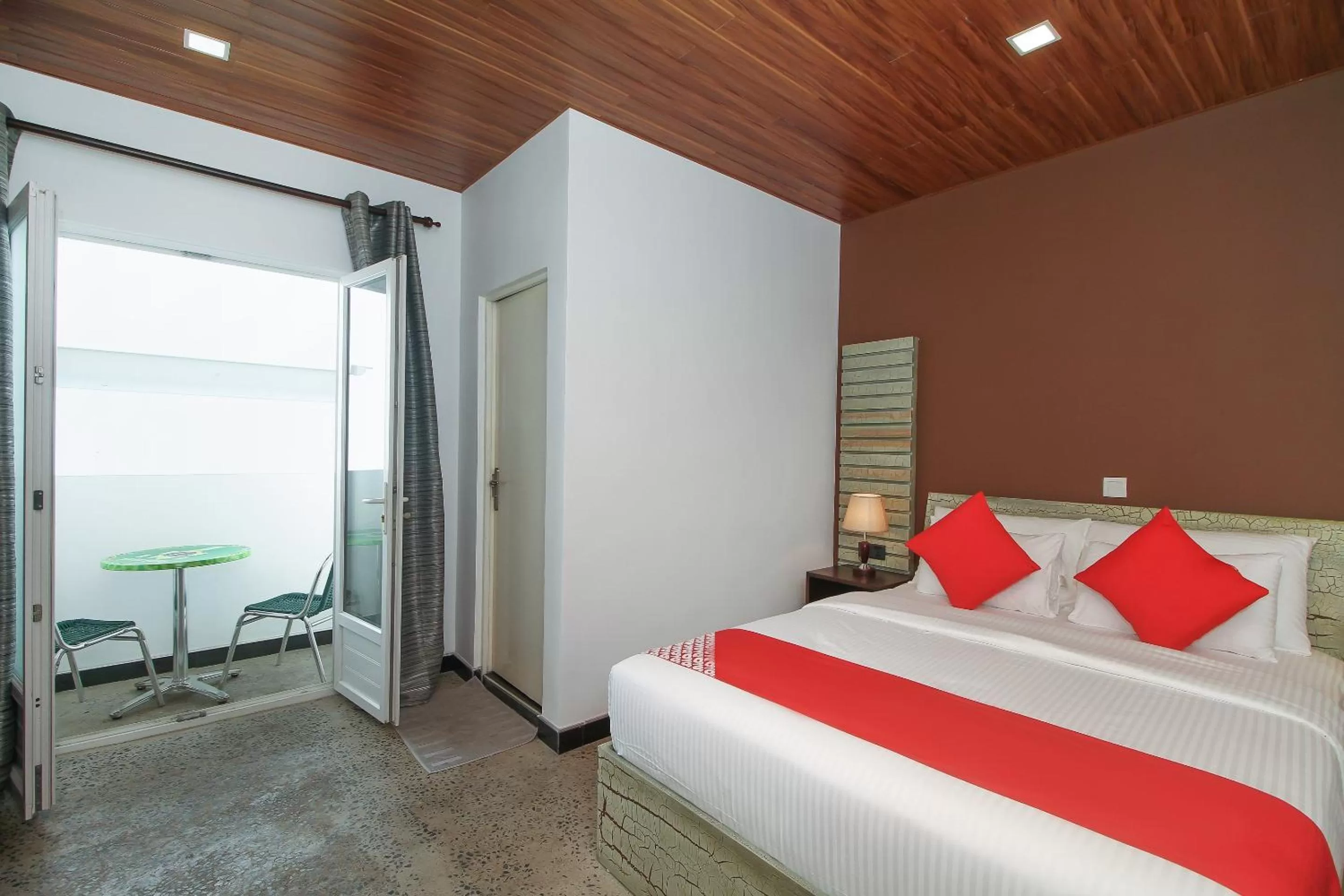 Bedroom, Bed in Hotel 198 Negombo