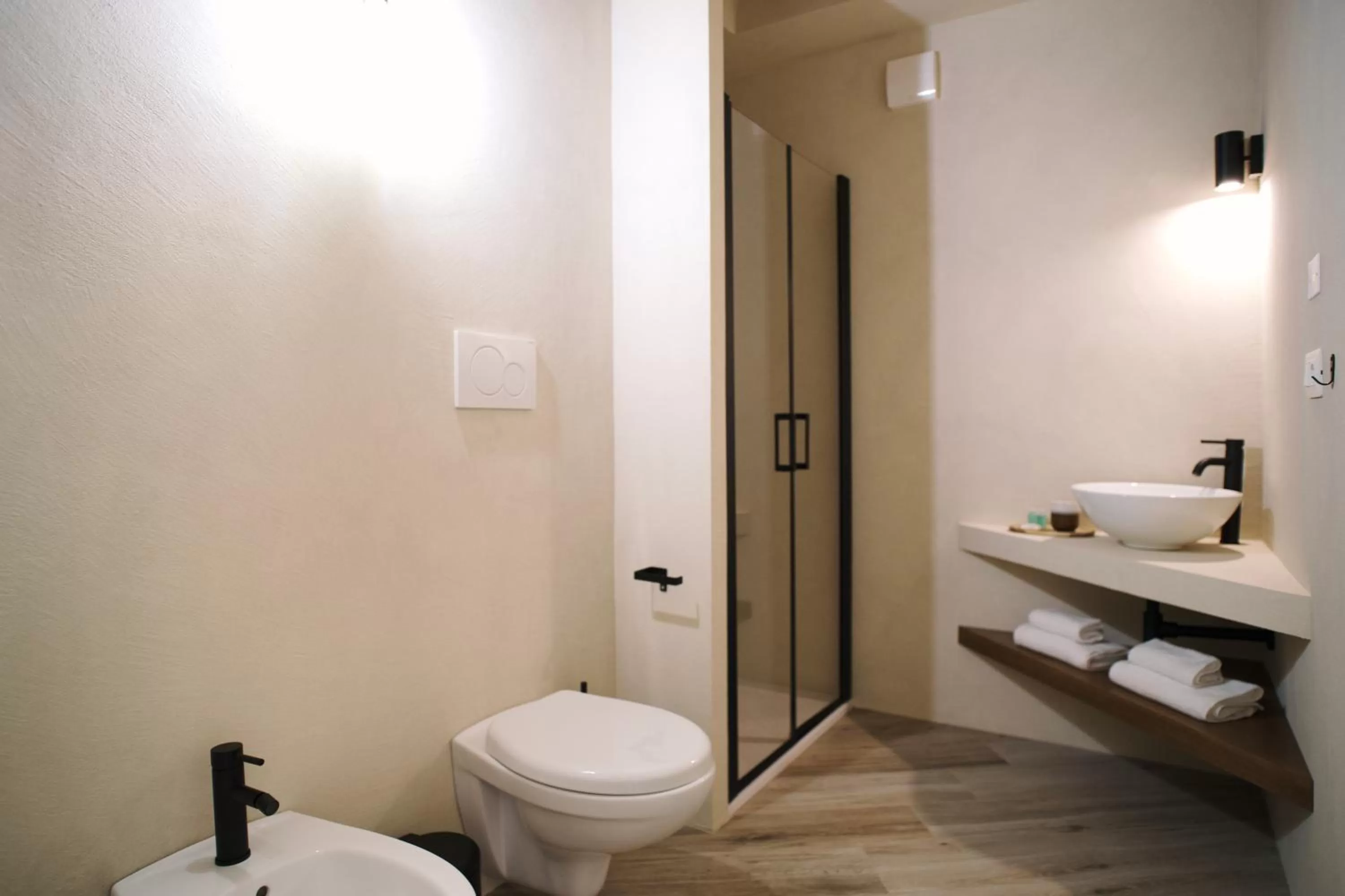 Shower, Bathroom in Casa Marinari