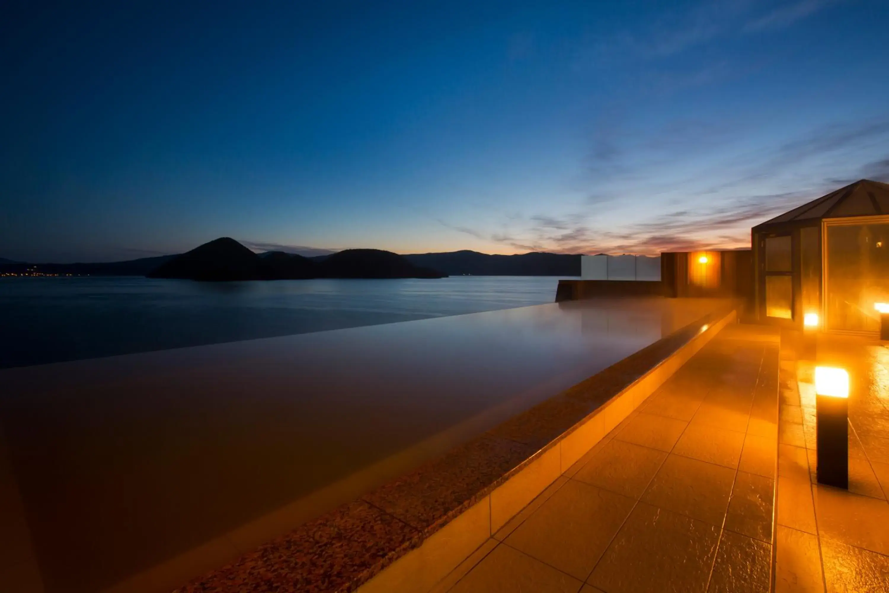 Hot Spring Bath, Swimming Pool in The Lake view TOYA Nonokaze resort