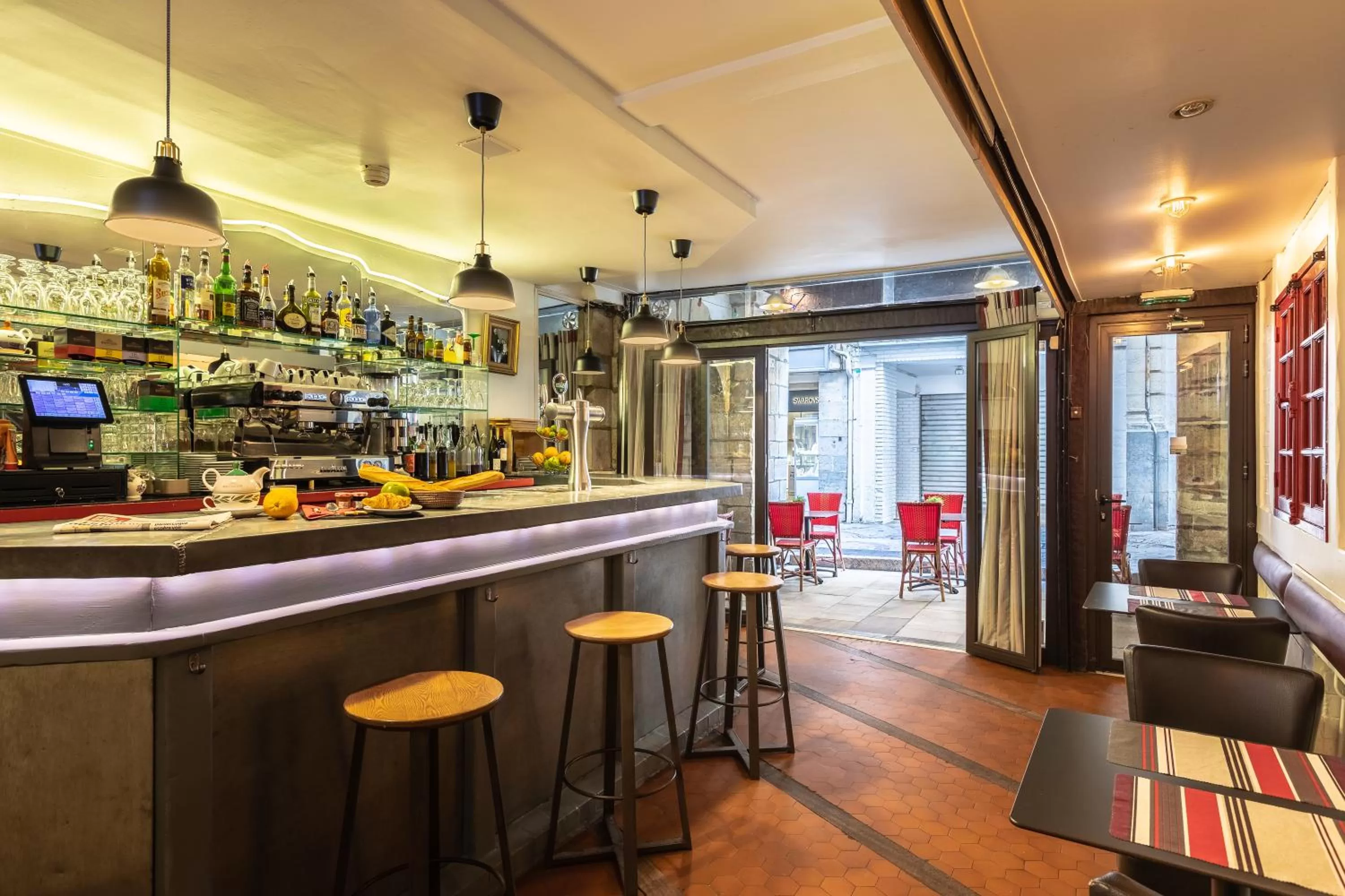 Lounge or bar, Lounge/Bar in Hotel Le Port Neuf