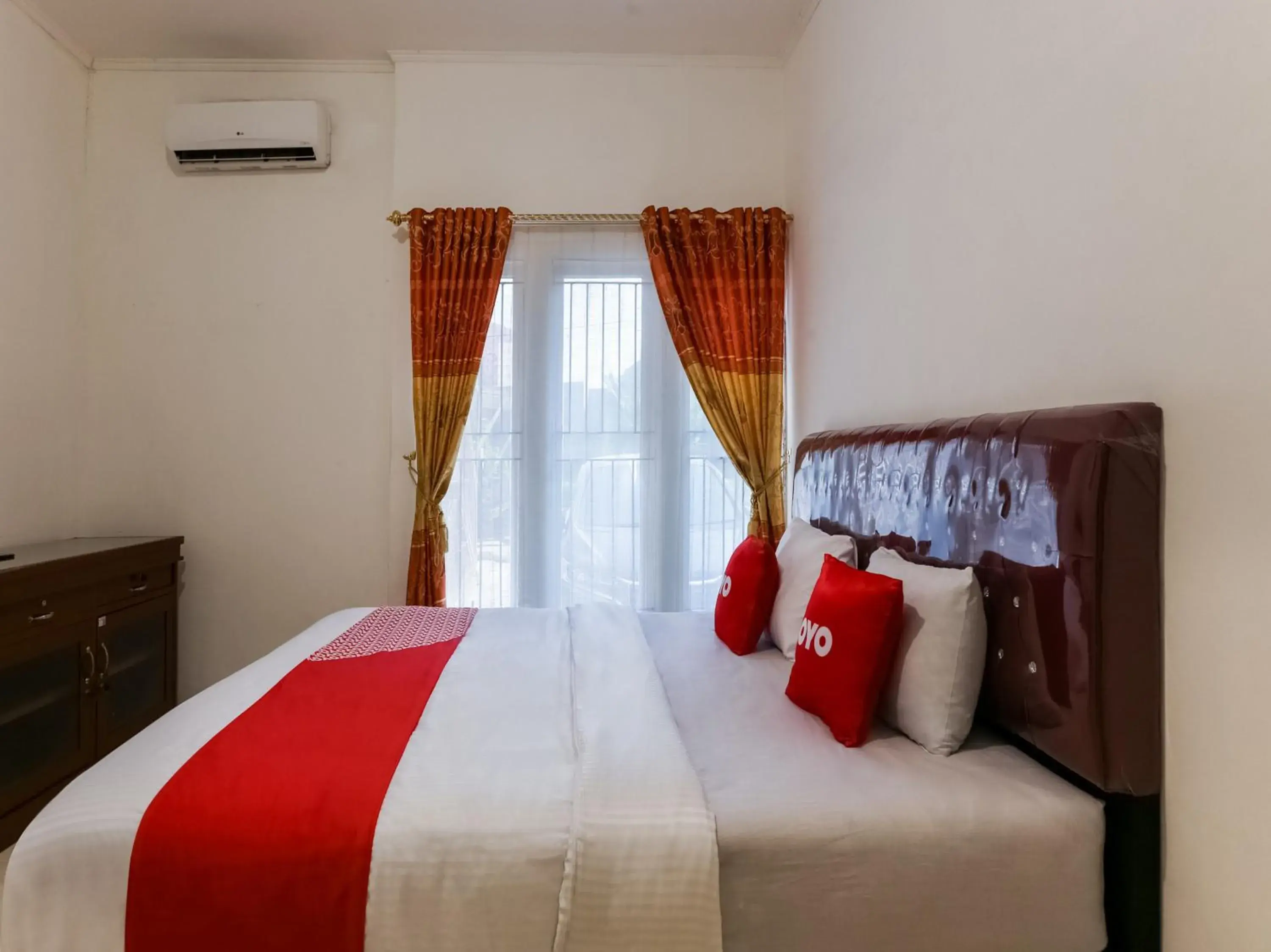 Bedroom, Bed in OYO 3907 Mine Residence