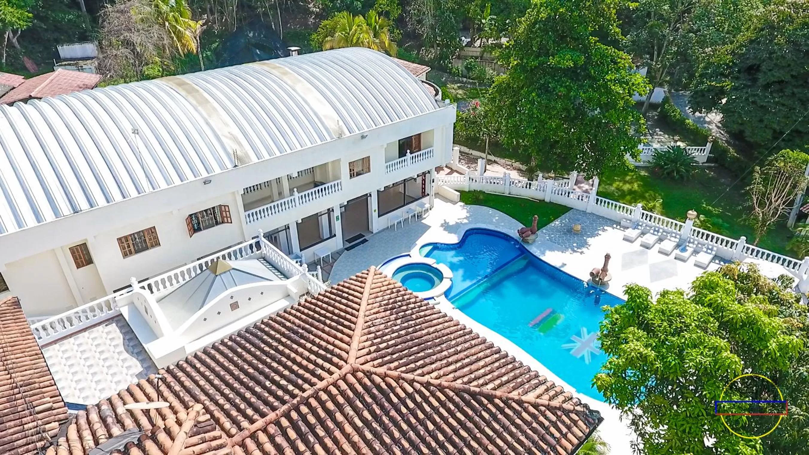 Property building in Hotel Finca Londres