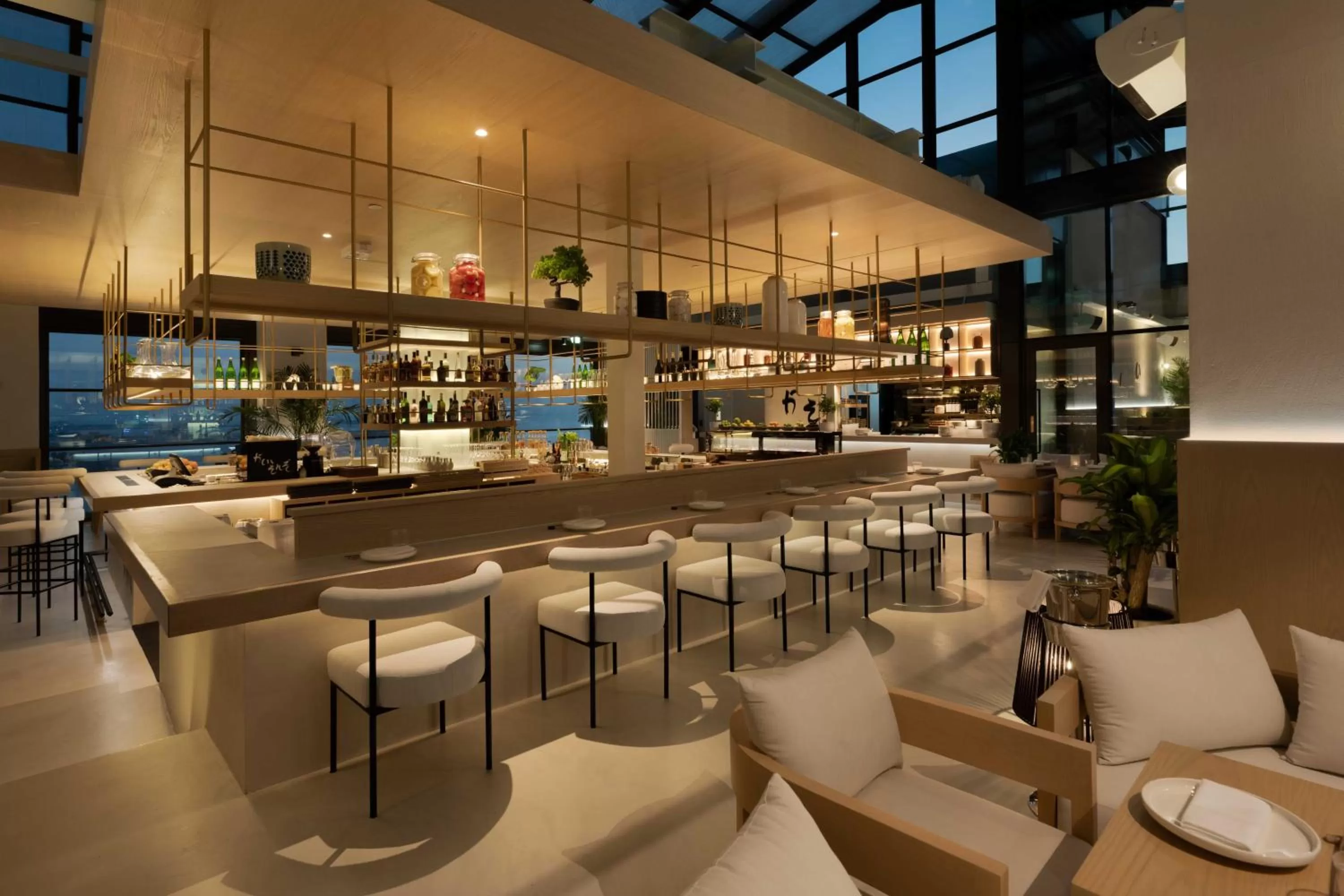 Restaurant/places to eat in Hyatt Centric Jumeirah Dubai