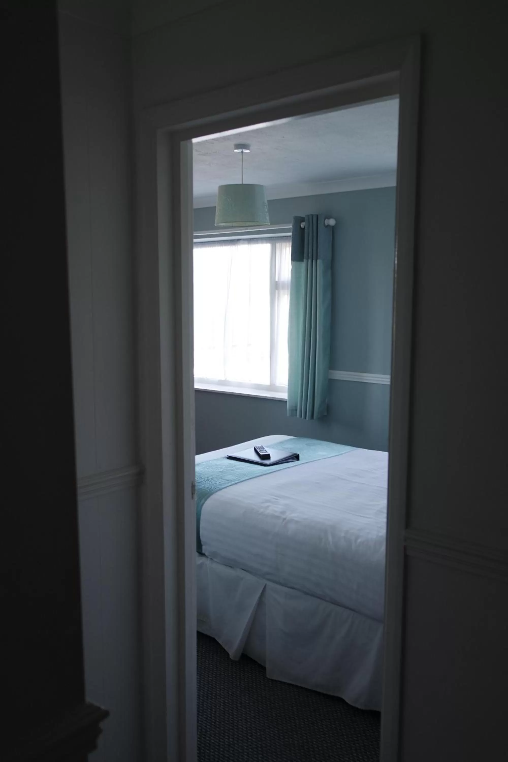 Bedroom, Bed in Gable End Hotel