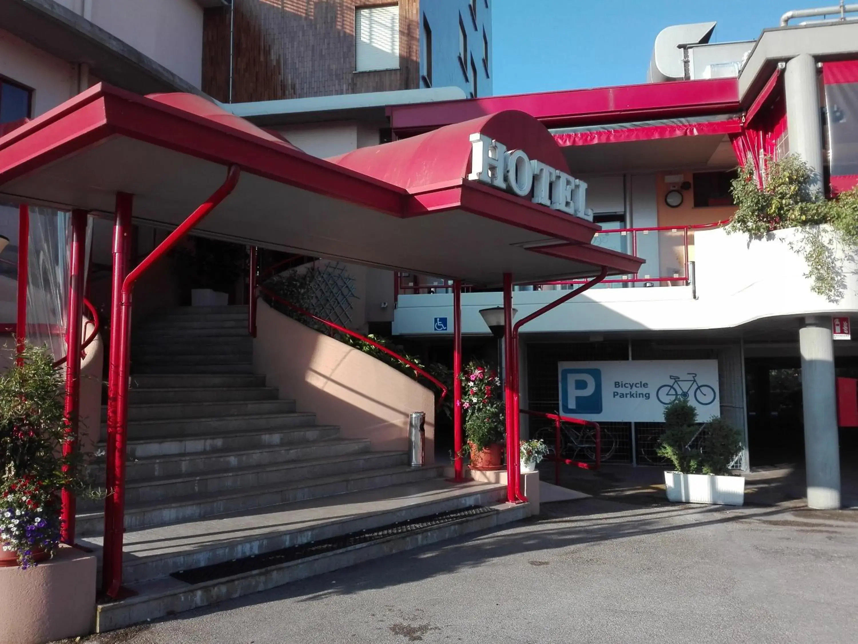 Facade/entrance in Hotel Internazionale