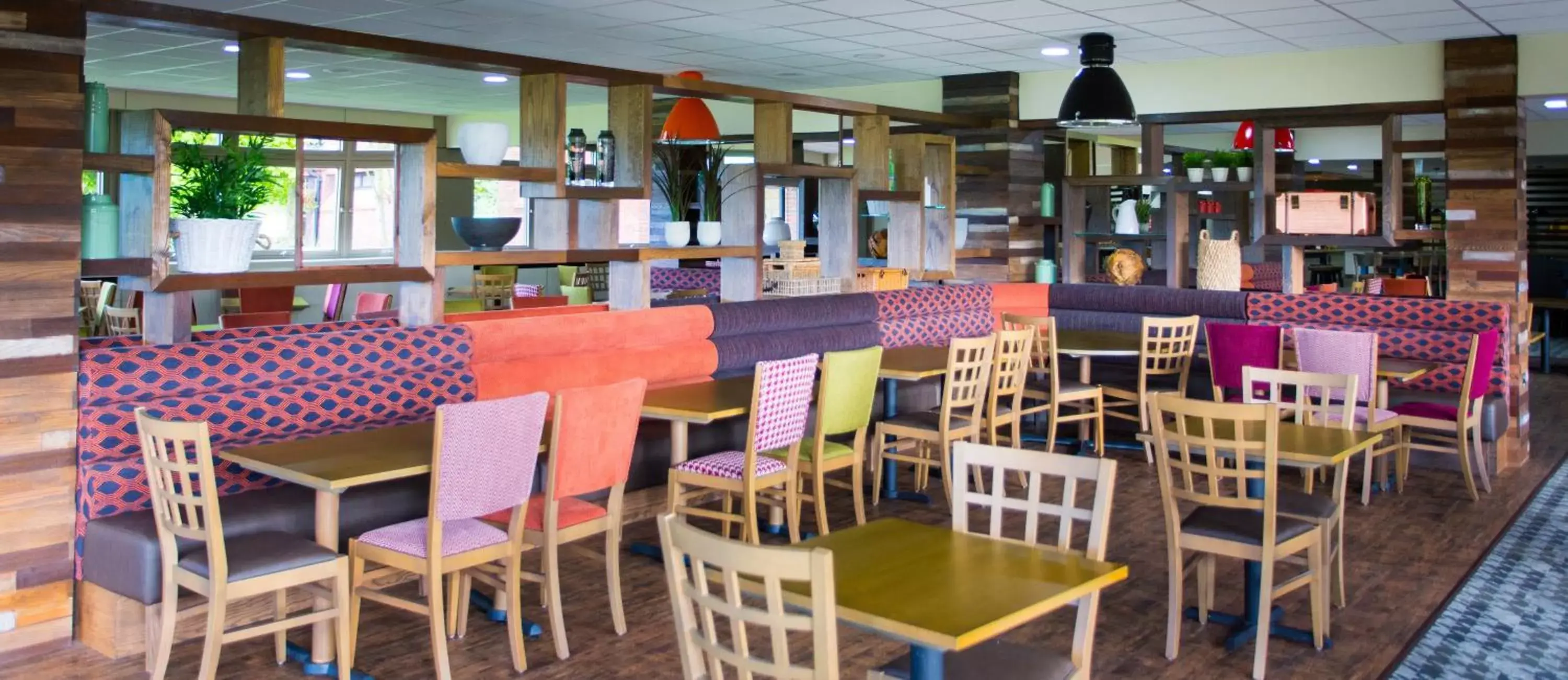 Lounge or bar, Restaurant/Places to Eat in Yarnfield Park Training And Conference Centre