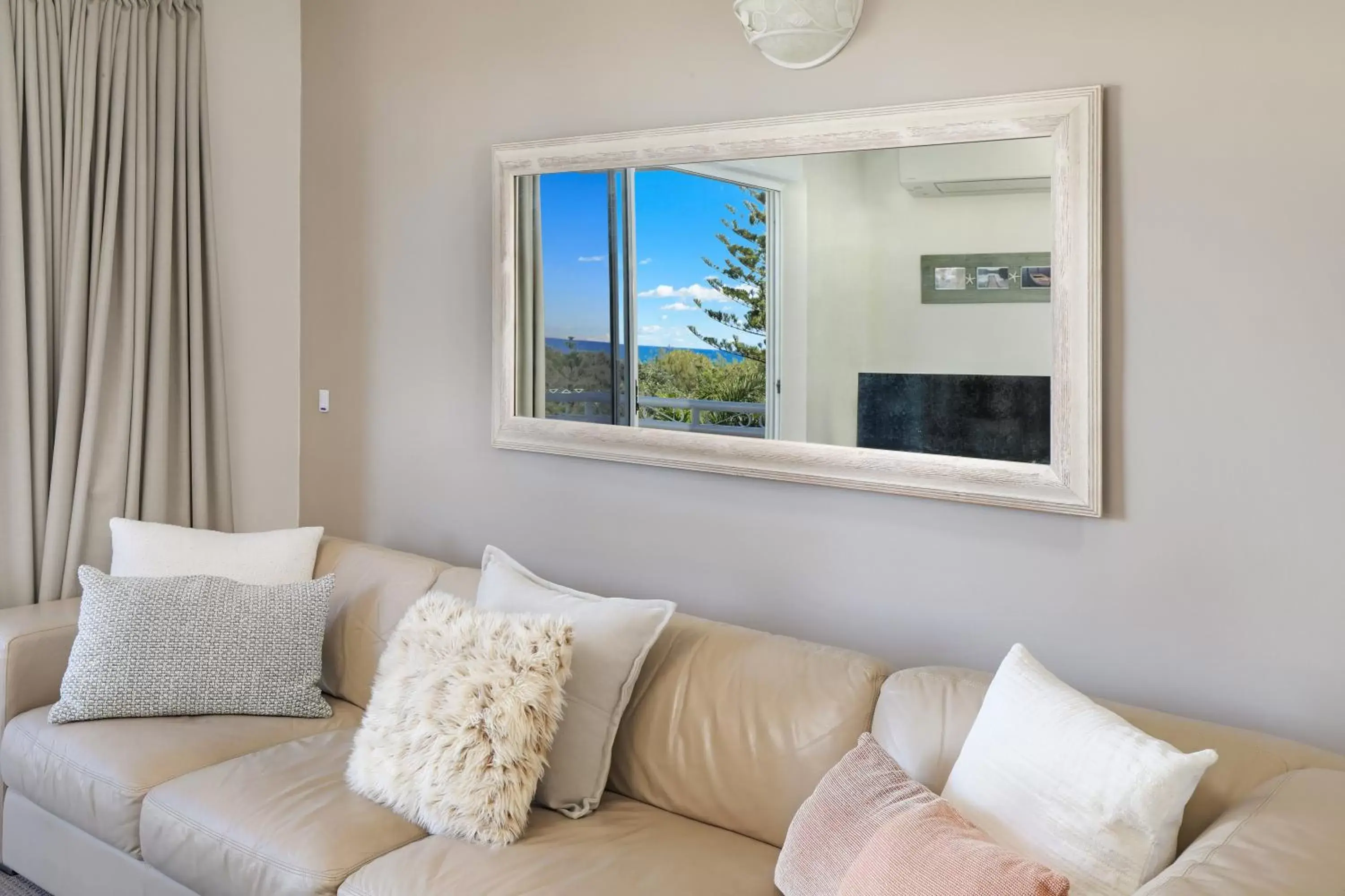 Living room, Bed in Beachside Resort Kawana Waters