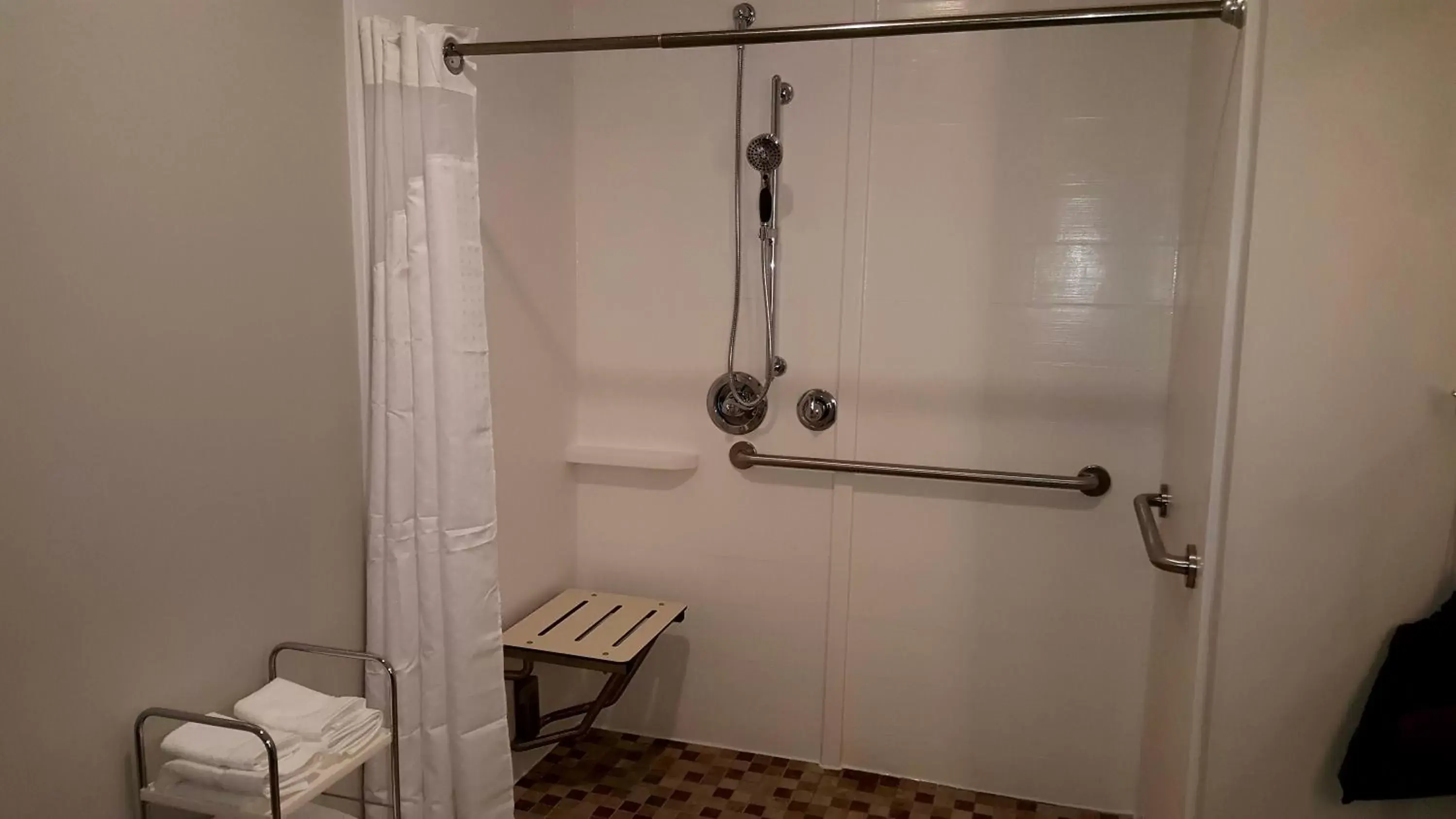 Photo of the whole room, Bathroom in Holiday Inn Express - North Augusta South Carolina, an IHG Hotel