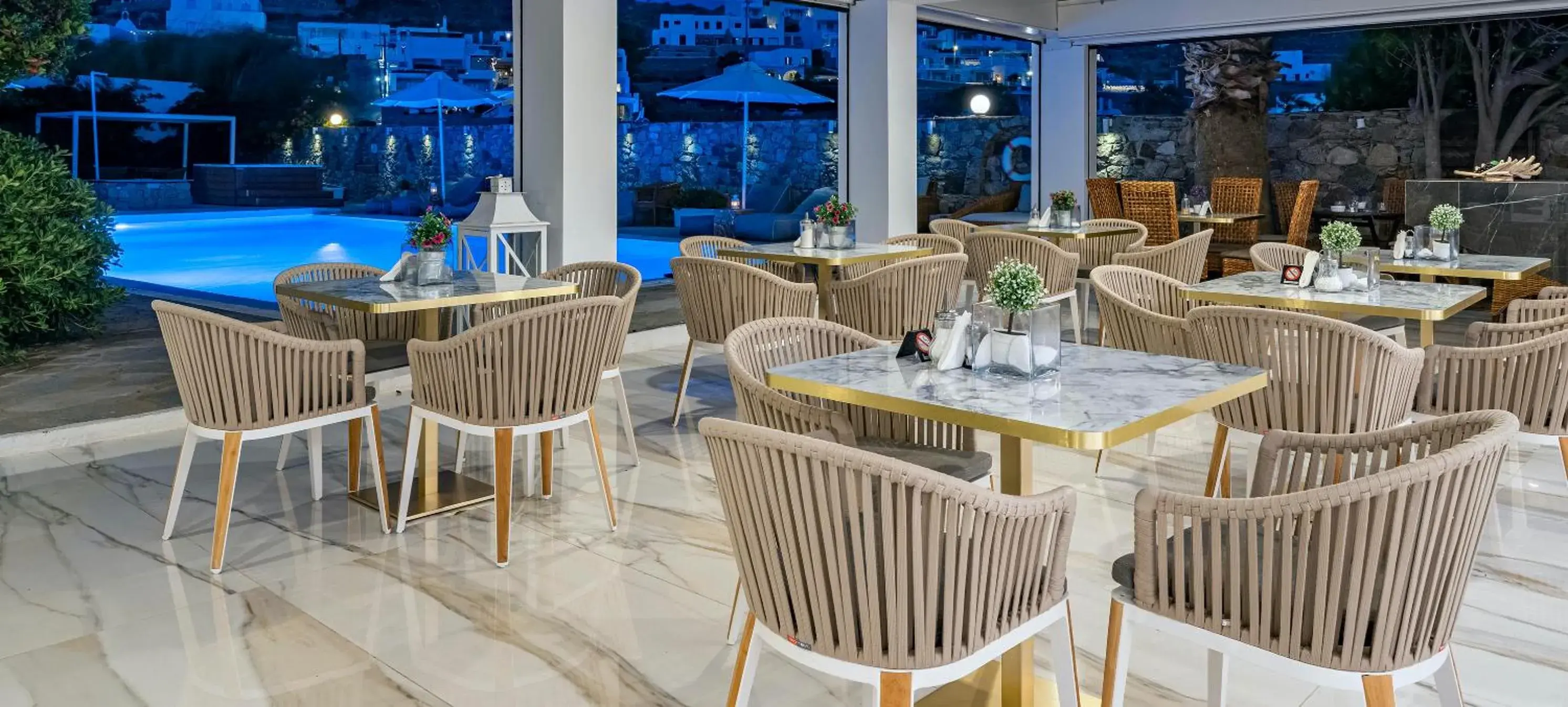 Restaurant/Places to Eat in Dionysos Hotel