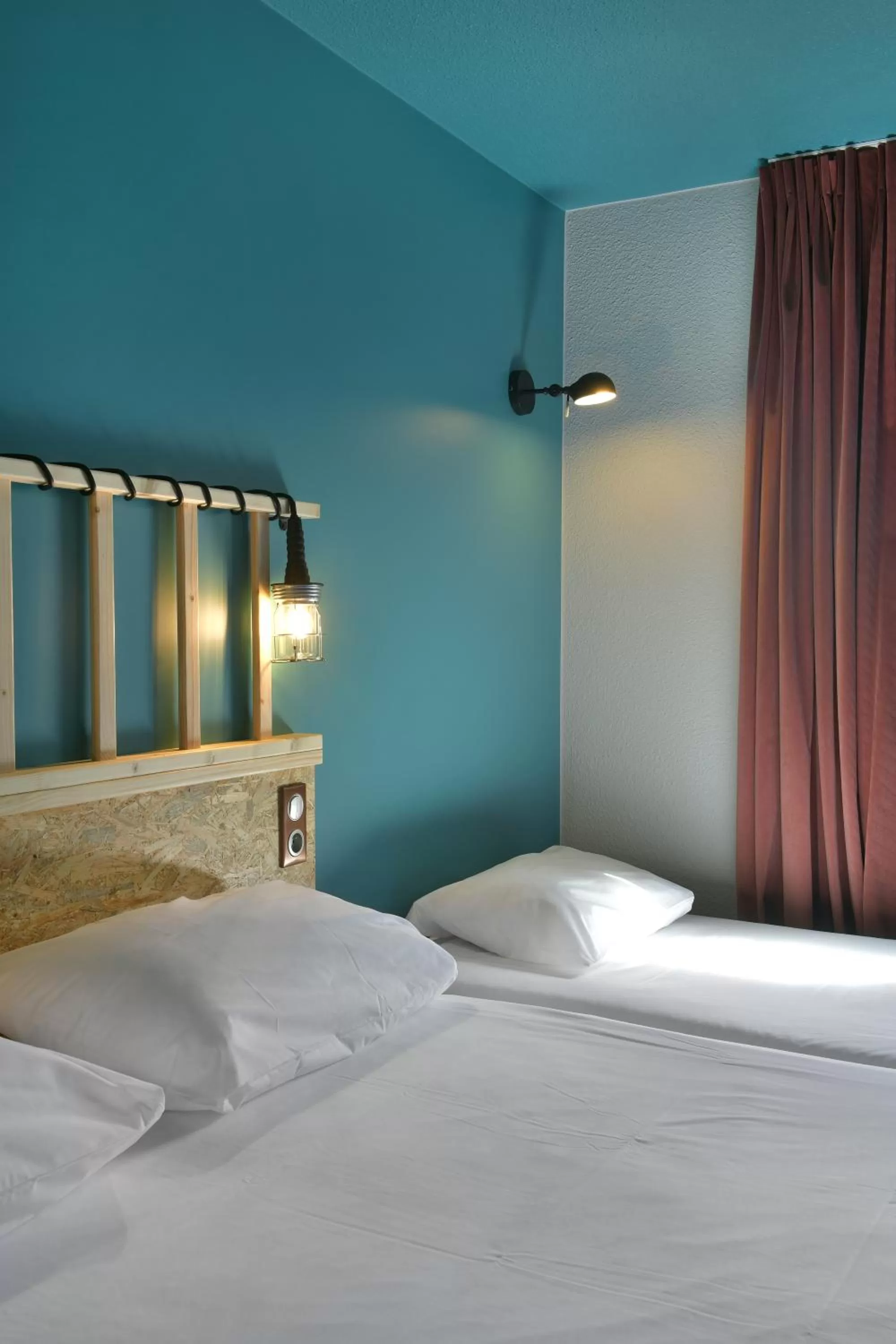 Bedroom, Bed in Birgit Hôtel Le Havre Centre