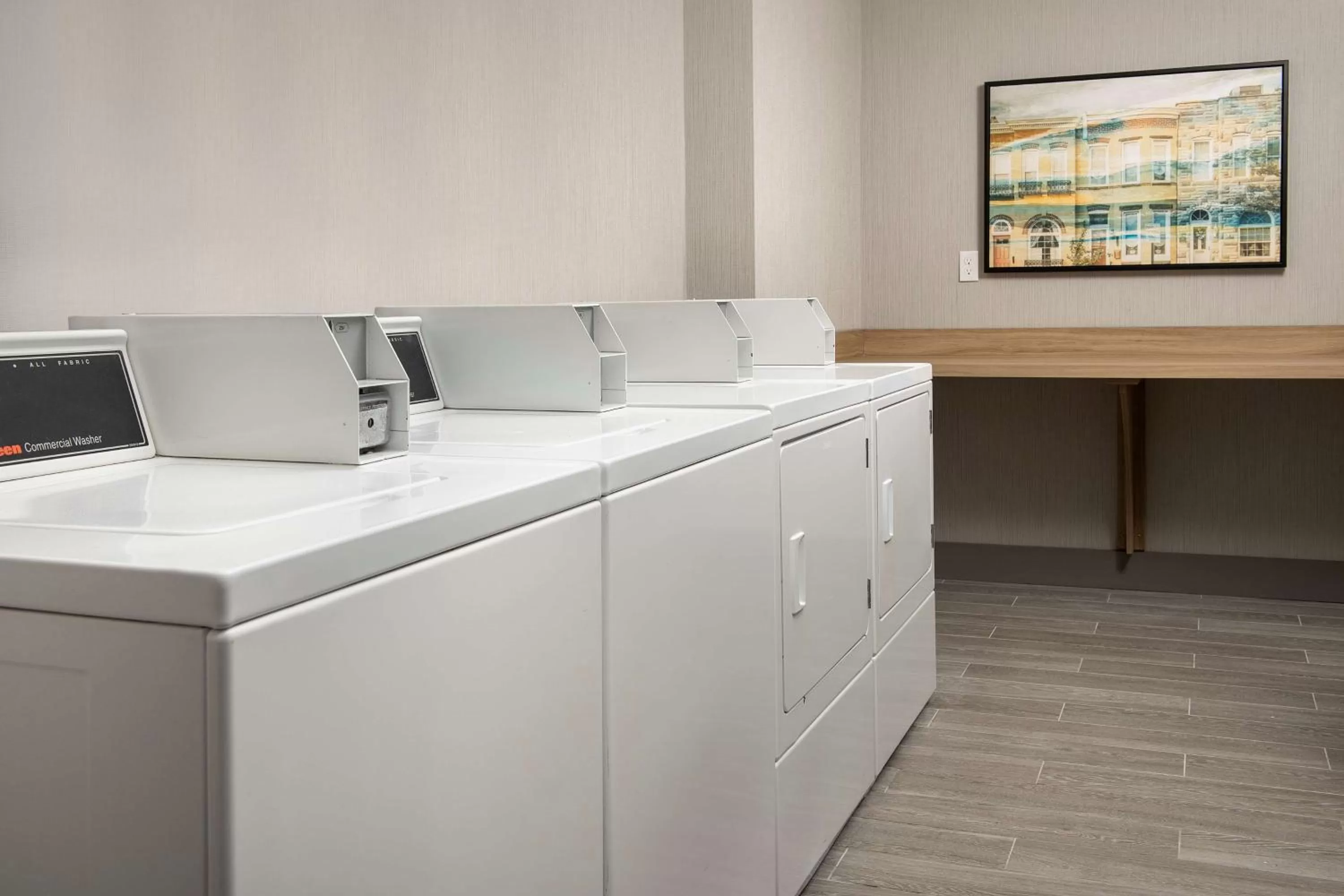 Property building in Hampton Inn Baltimore-Downtown-Convention Center