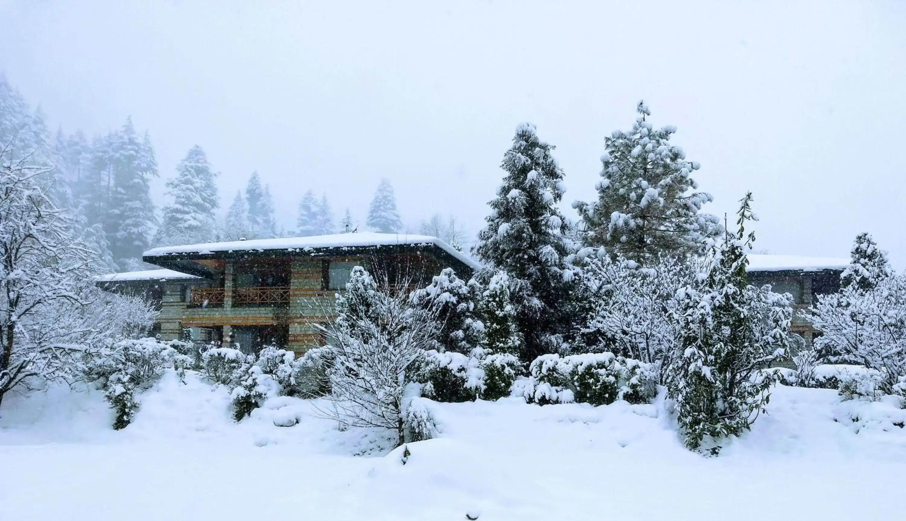 Facade/entrance, Winter in Banon Resorts