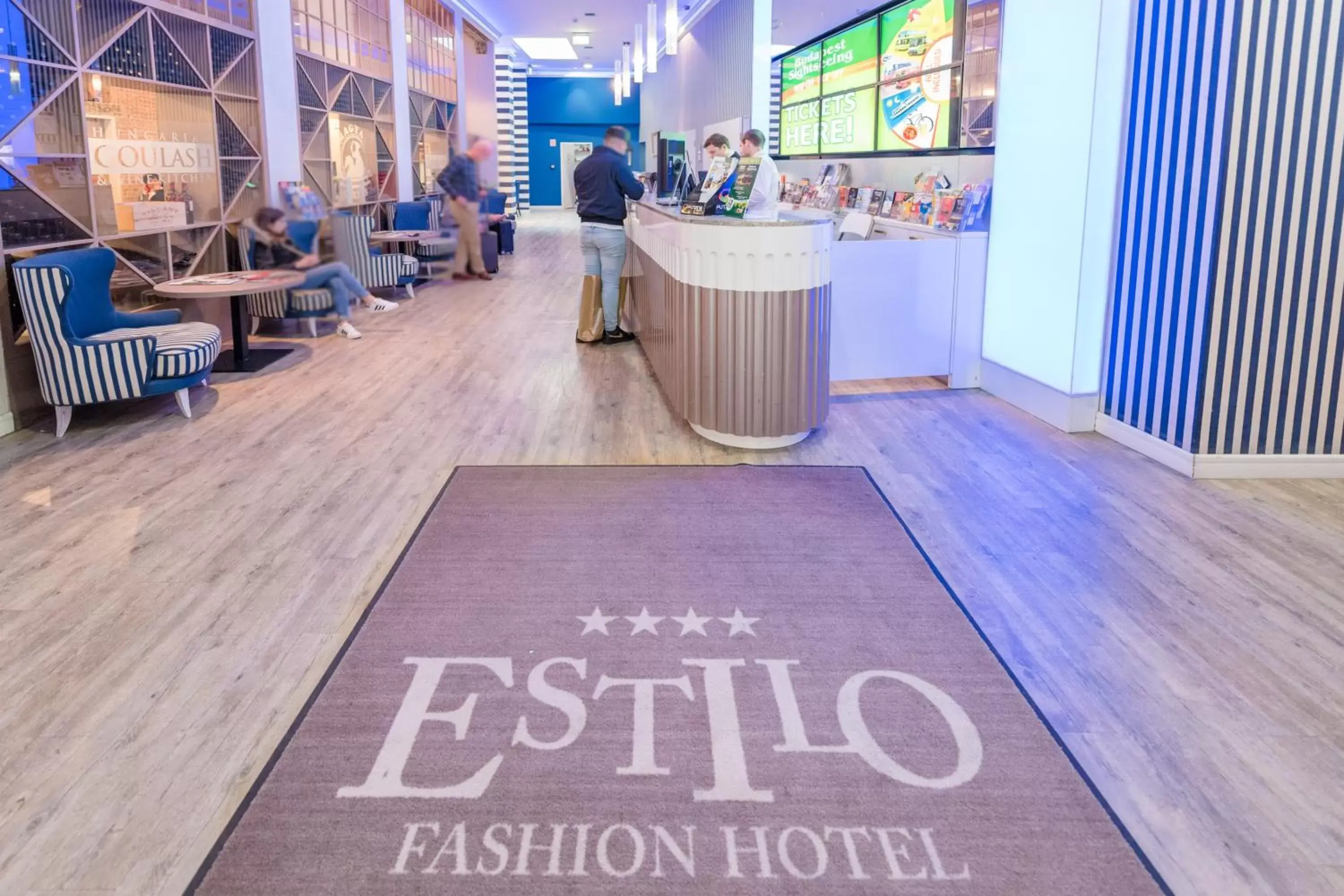 Lobby or reception in Estilo Fashion Hotel Budapest