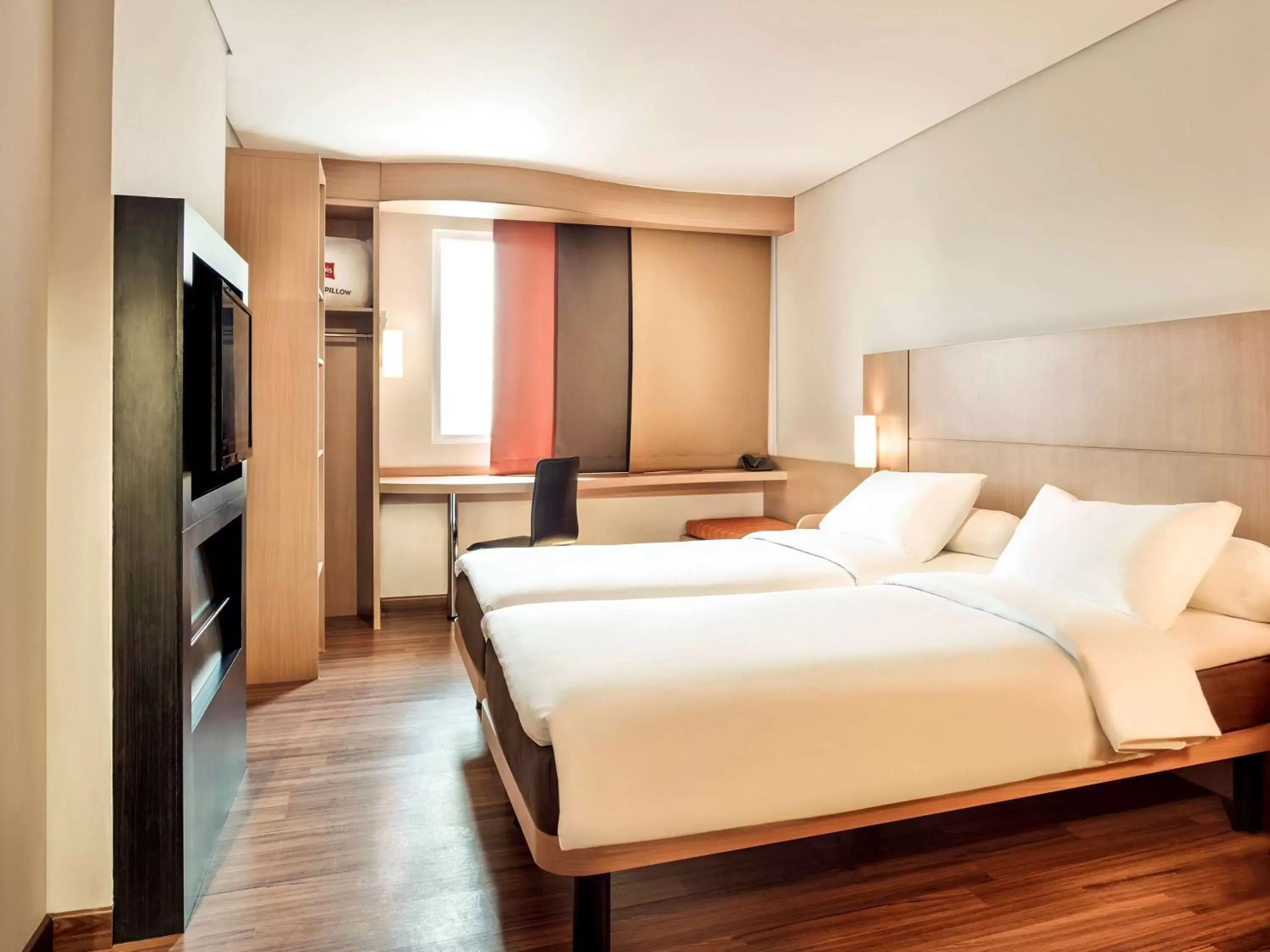 Photo of the whole room, Bed in Ibis Gading Serpong
