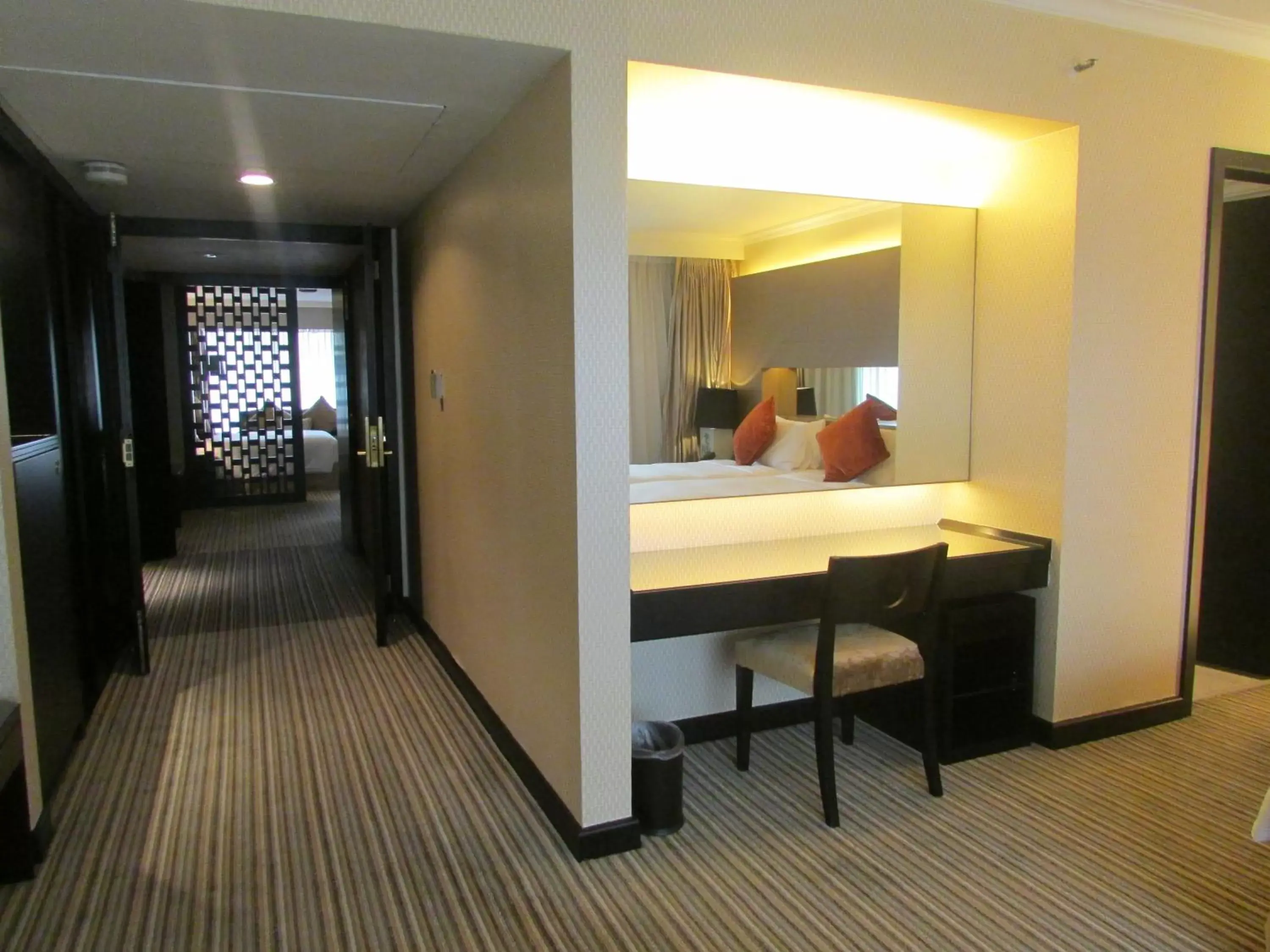 Bedroom in Concorde Hotel Singapore
