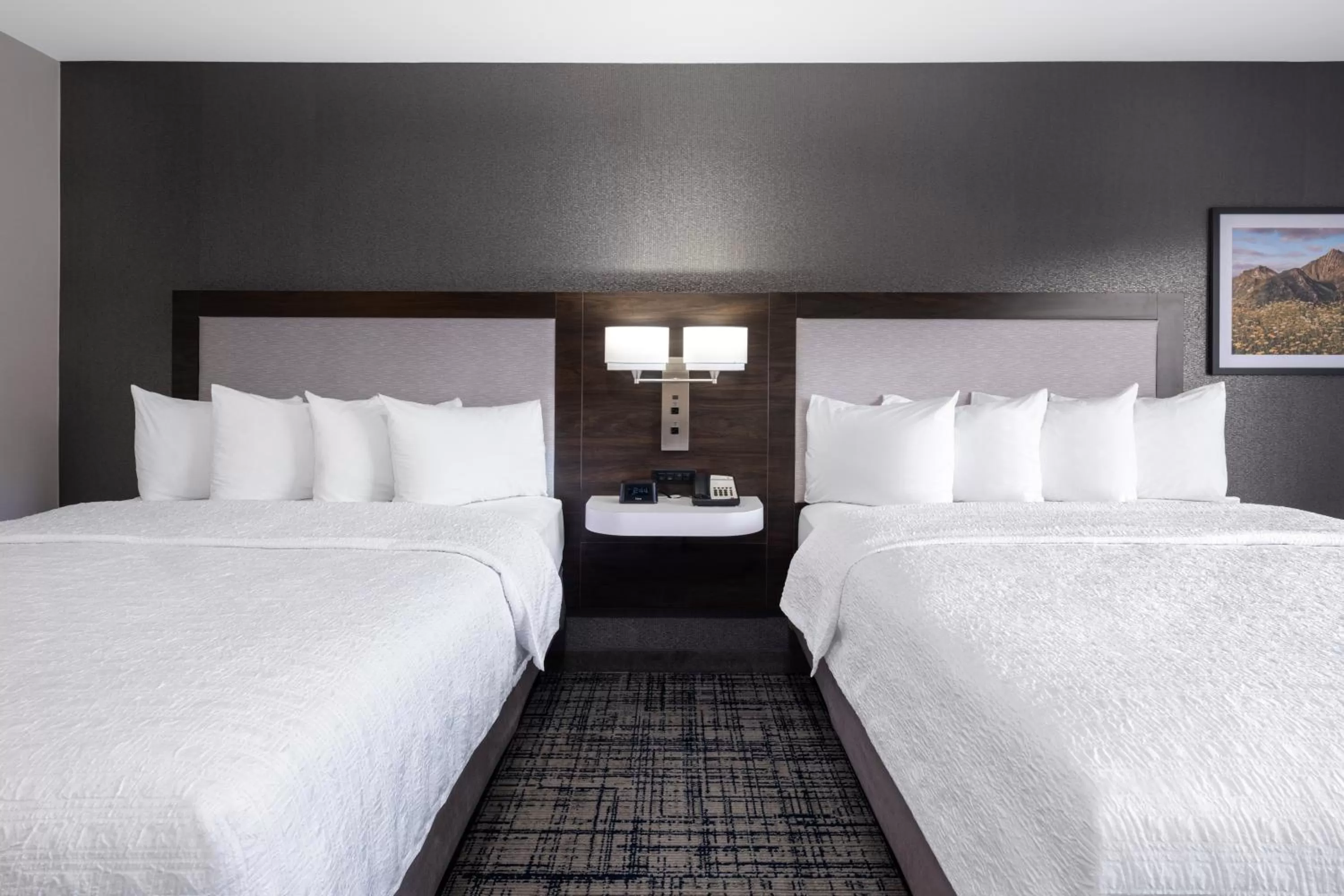 Bedroom, Bed in Hampton Inn & Suites Agoura Hills