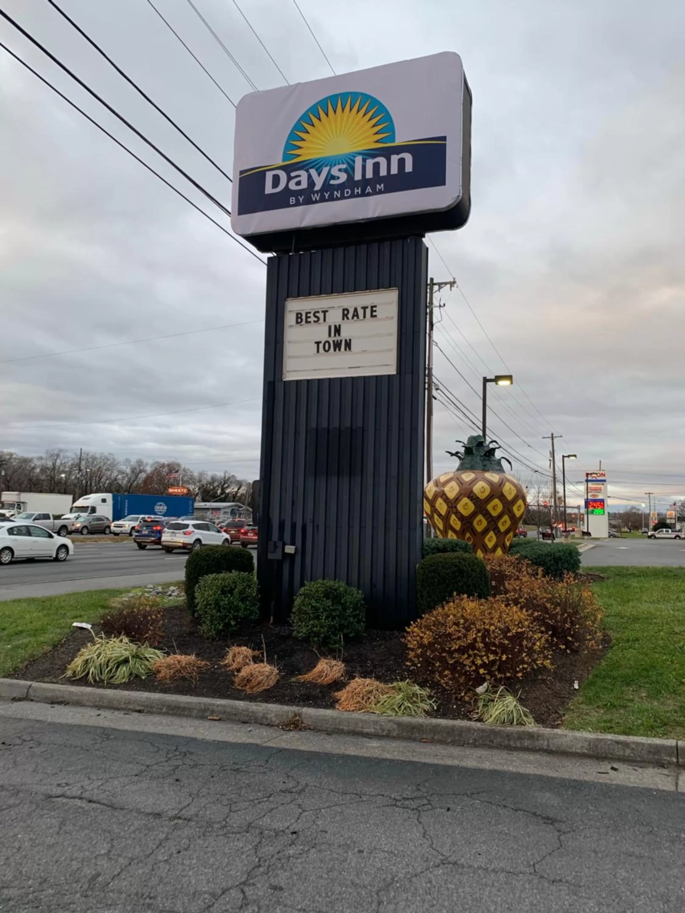 Property logo or sign in Days Inn by Wyndham Winchester