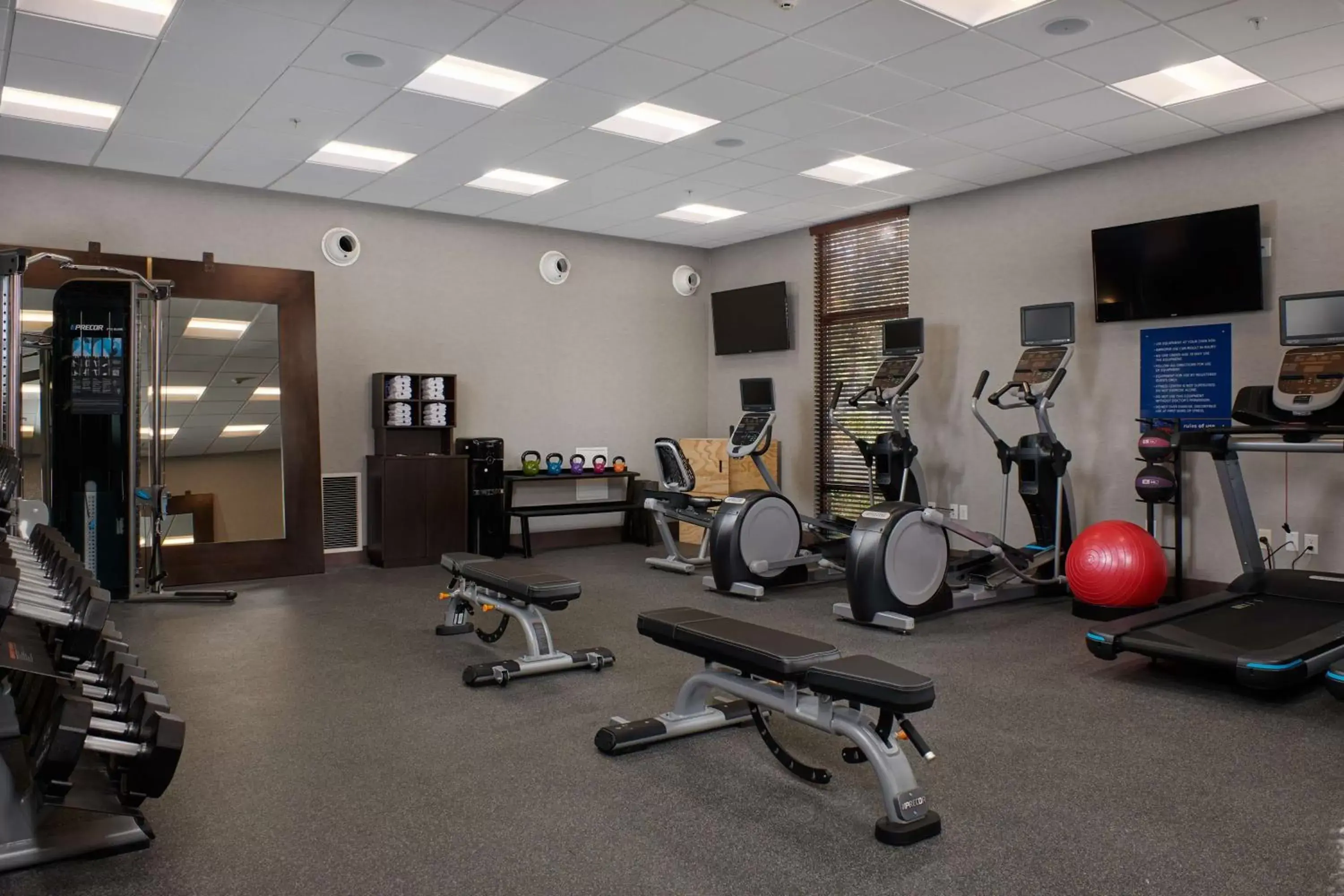 Fitness centre/facilities, Fitness Center/Facilities in Hampton Inn Sherwood Portland