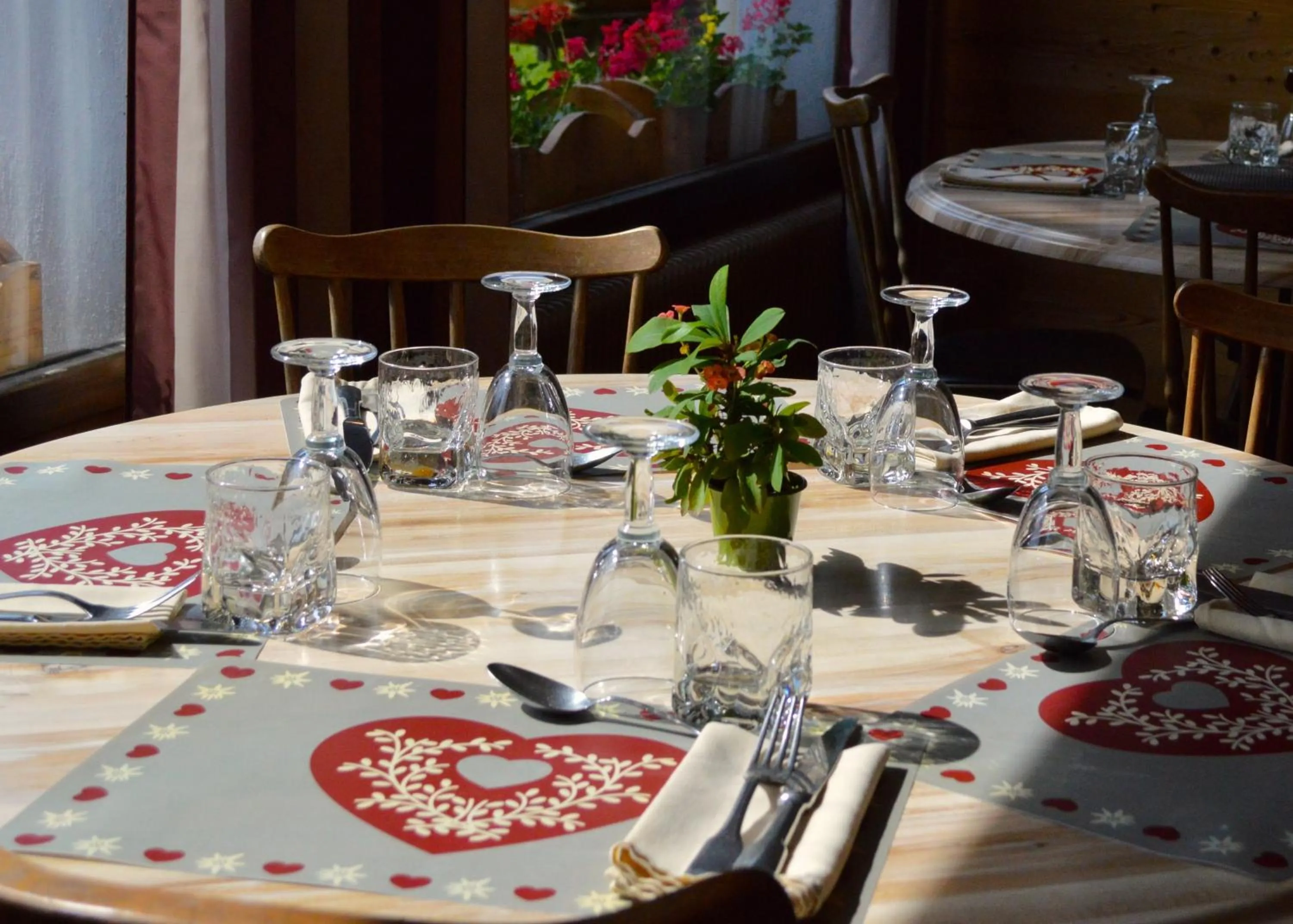 Restaurant/places to eat in Auberge de Costaroche