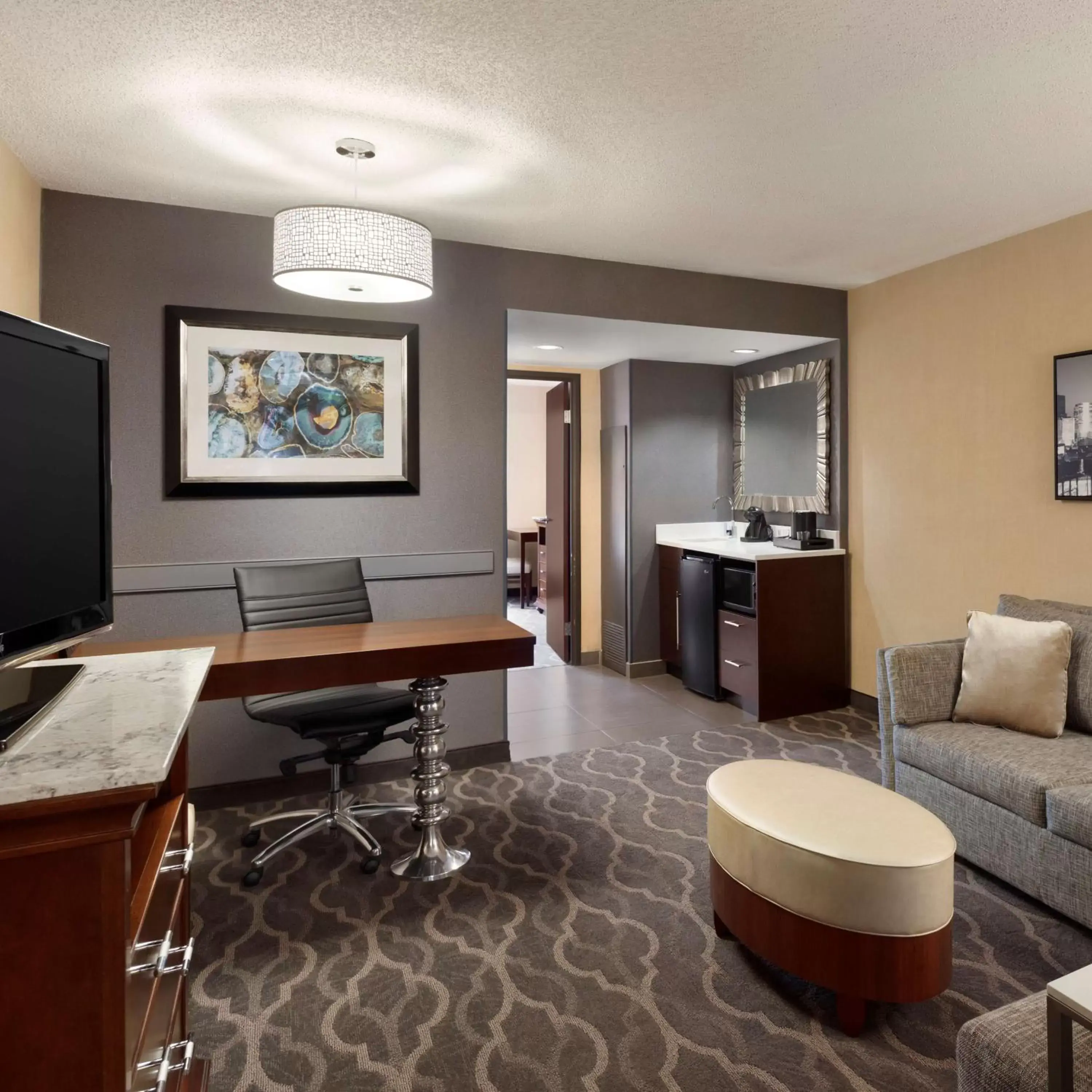 Premium Suite in Embassy Suites by Hilton Atlanta Airport Premium Suite in Embassy Suites by Hilton Atlanta Airport