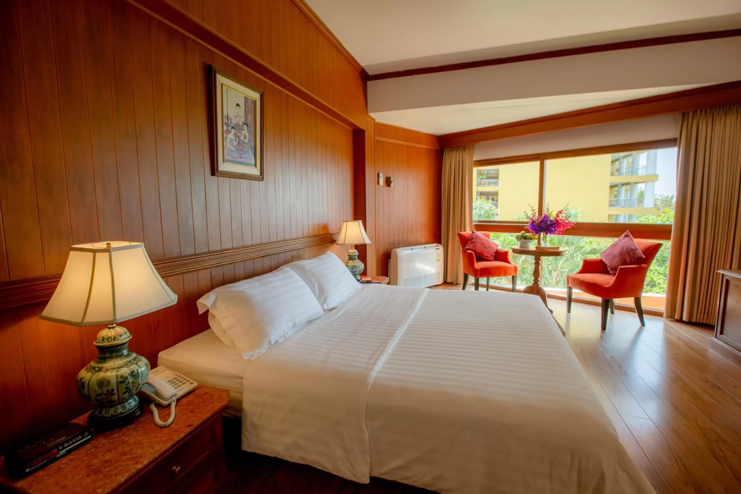 Bed in Sailom Hotel Hua Hin - SHA Extra Plus Bed in Sailom Hotel Hua Hin - SHA Extra Plus