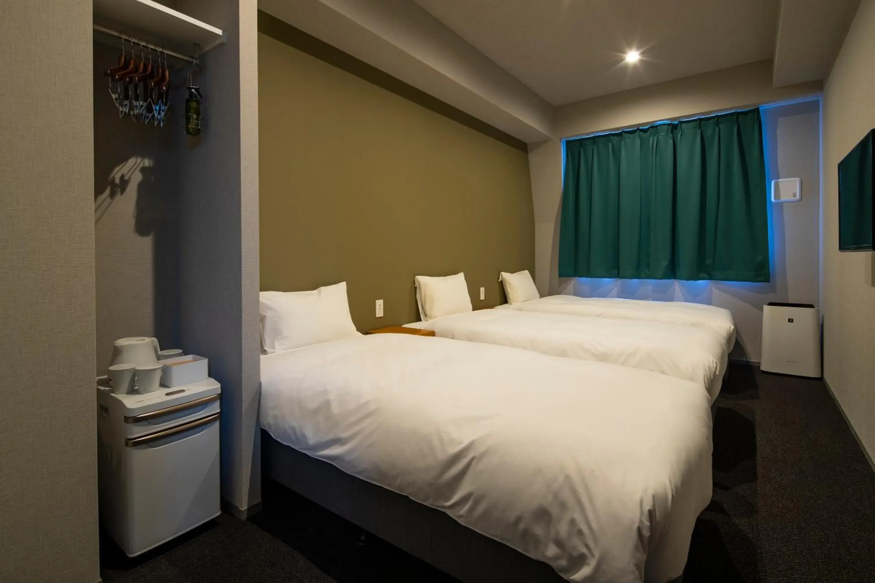 Photo of the whole room, Bed in IMANO OSAKA SHINSAIBASHI HOSTEL Photo of the whole room, Bed in IMANO OSAKA SHINSAIBASHI HOSTEL