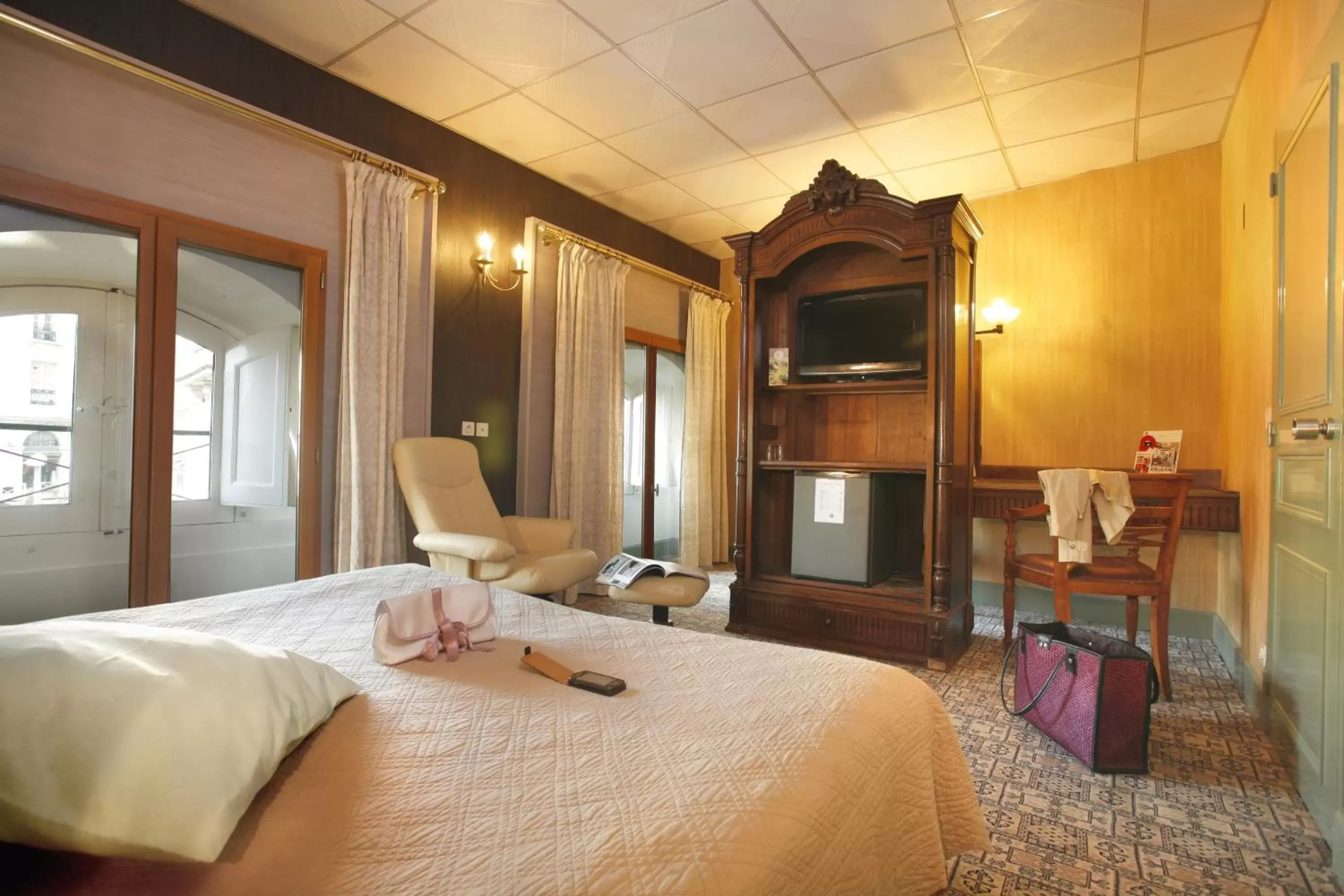 Bedroom, Bed in Hotel De Gramont