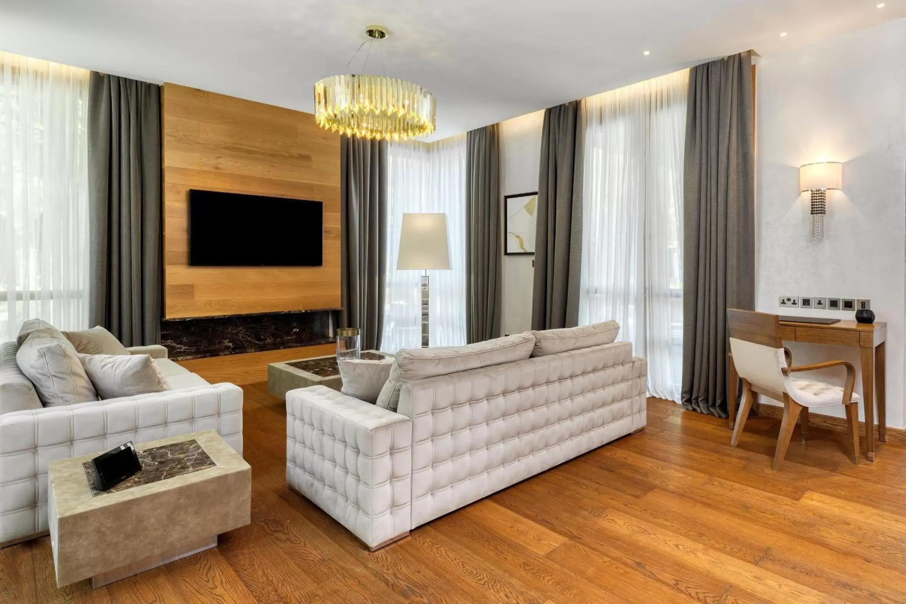 Living room, Seating Area in Parklane, a Luxury Collection Resort & Spa, Limassol