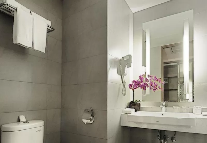 Bathroom in d'primahotel Tangerang