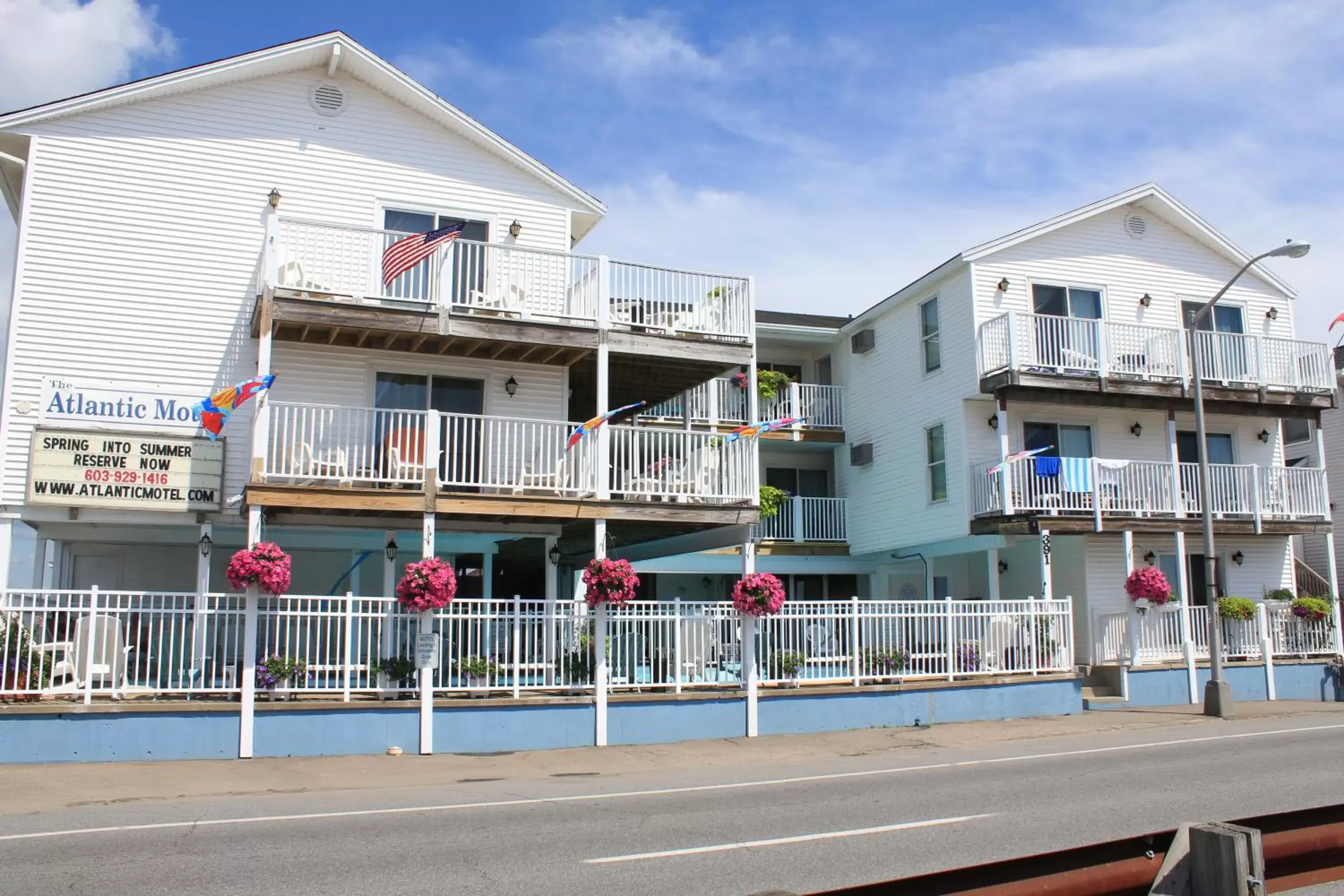 Facade/entrance, Property Building in The Atlantic Motel