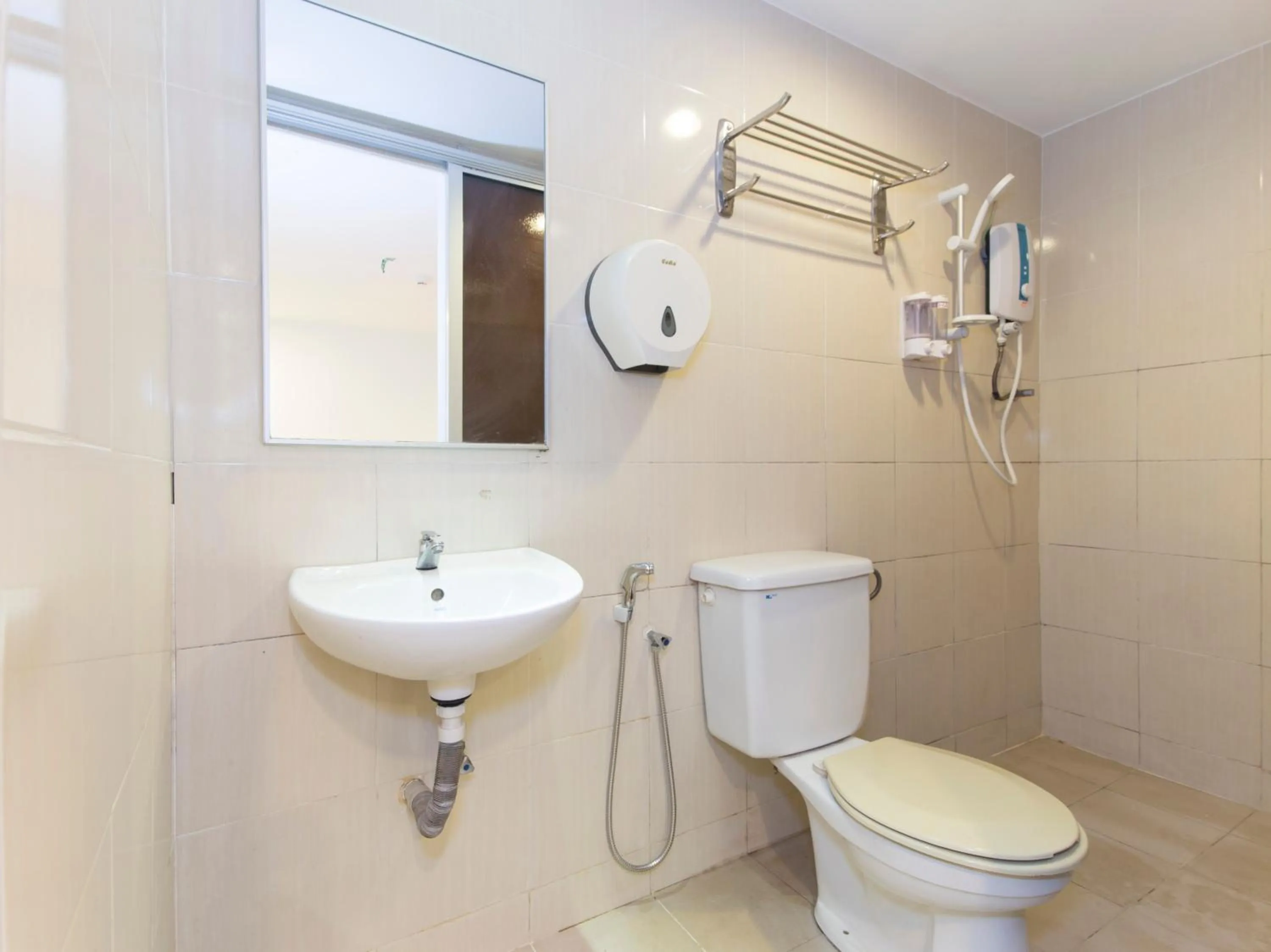 Bathroom in Hotel O Shah Alam Near IDCC Convention Centre Formerly DD hotel