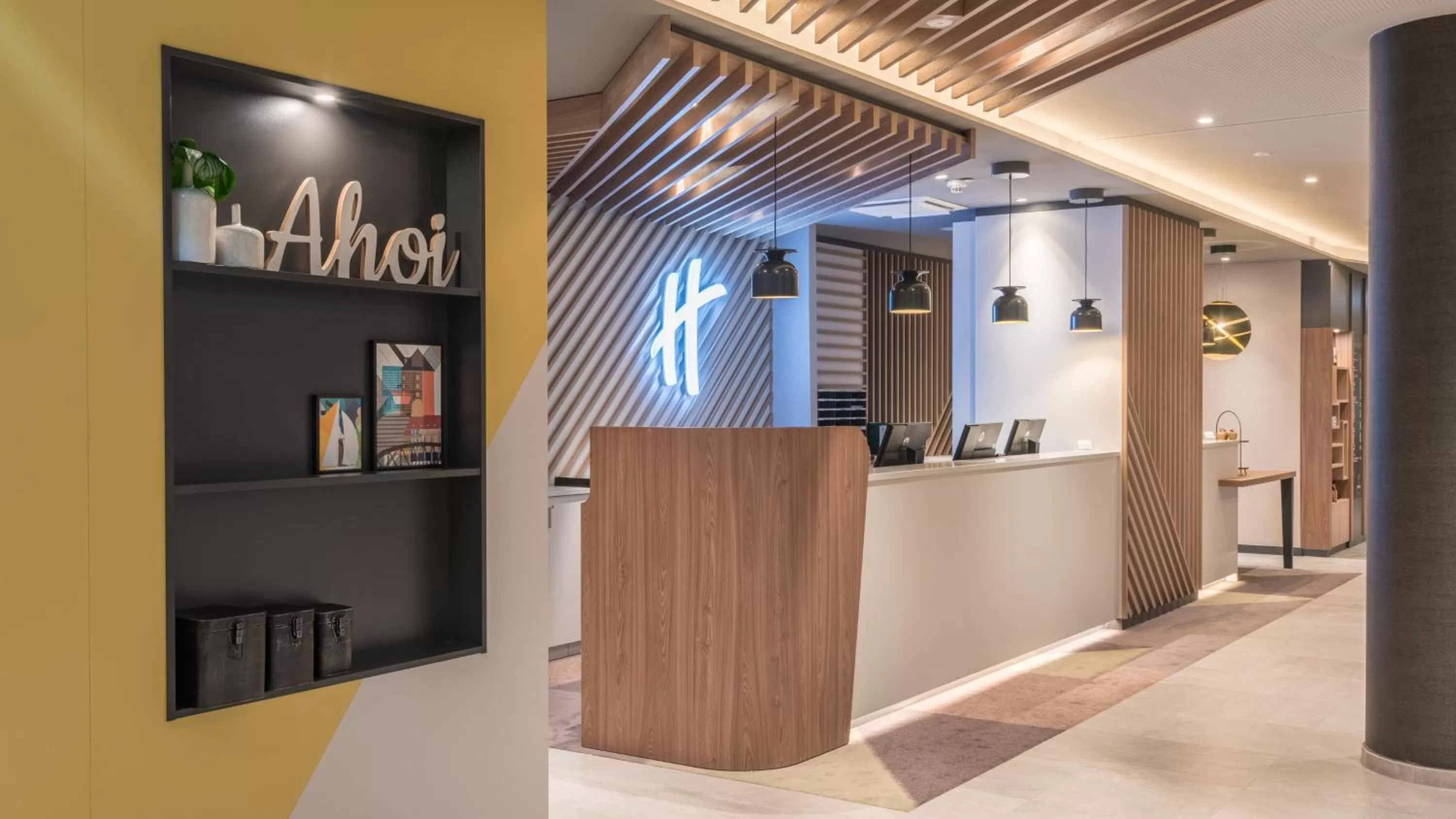 Property building in Holiday Inn - Hamburg - Berliner Tor by IHG