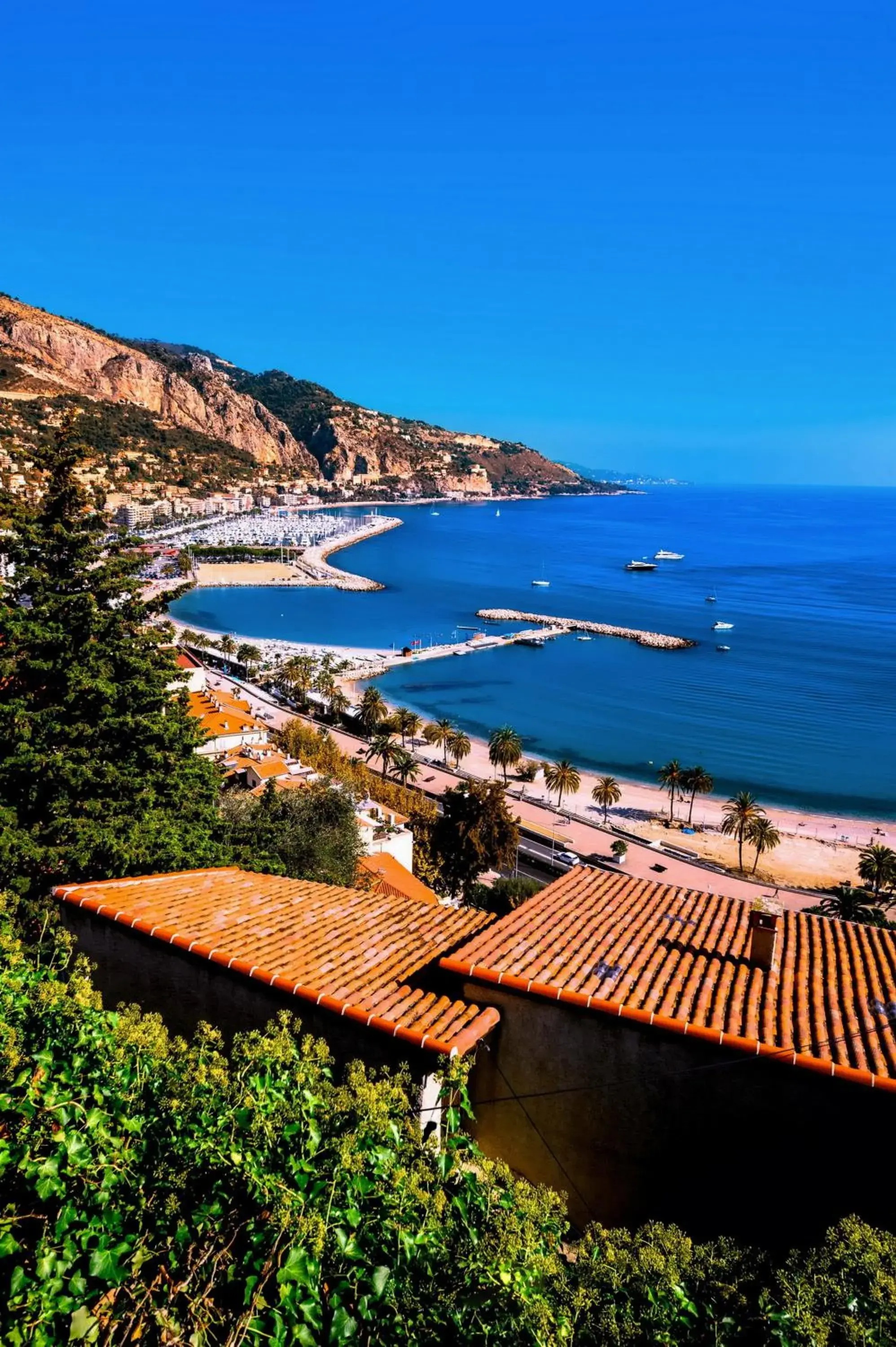 Sea view in ibis budget Menton Bord de Mer Sea view in ibis budget Menton Bord de Mer