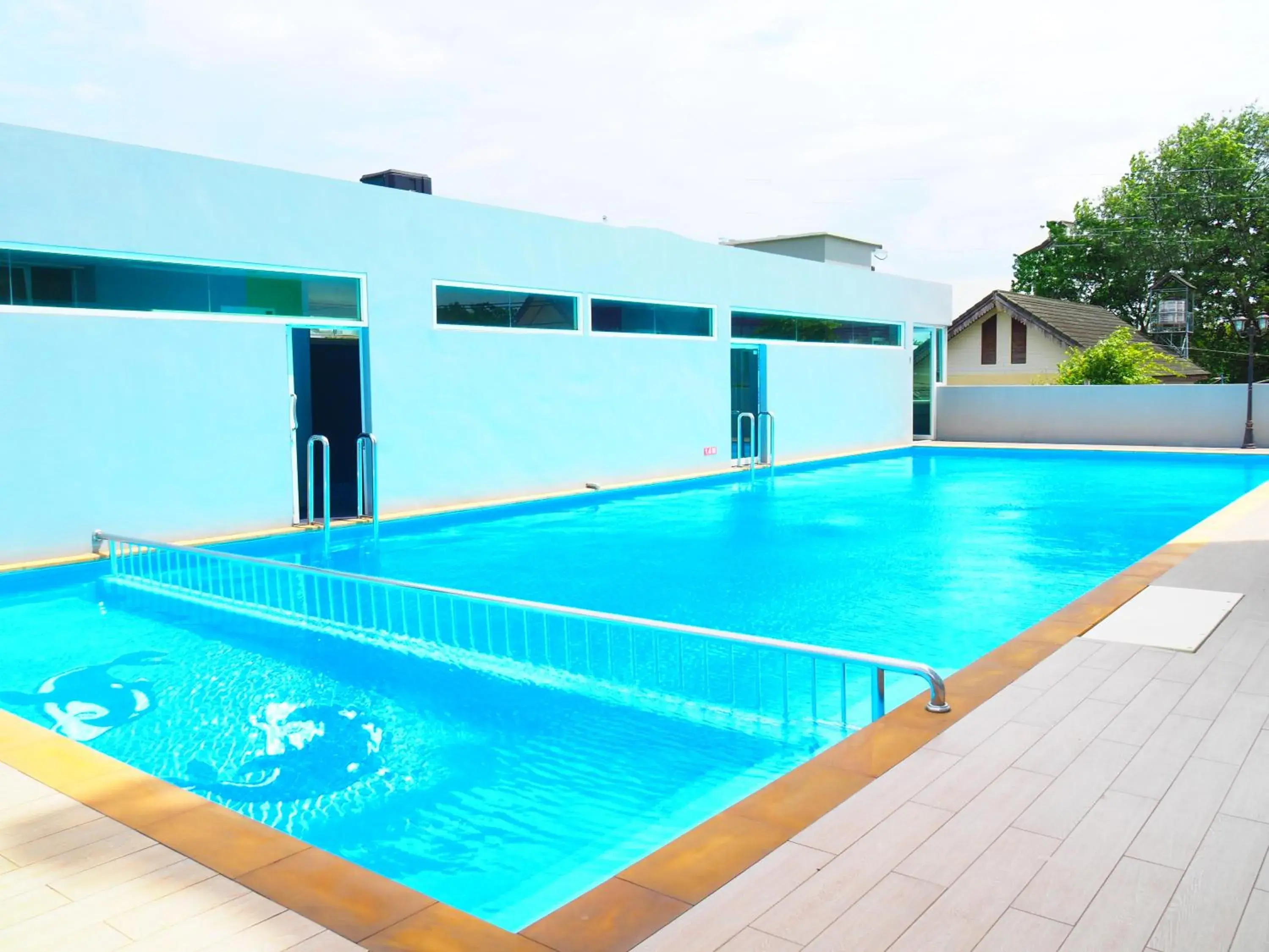 Swimming Pool in Blue Orchids Hotel