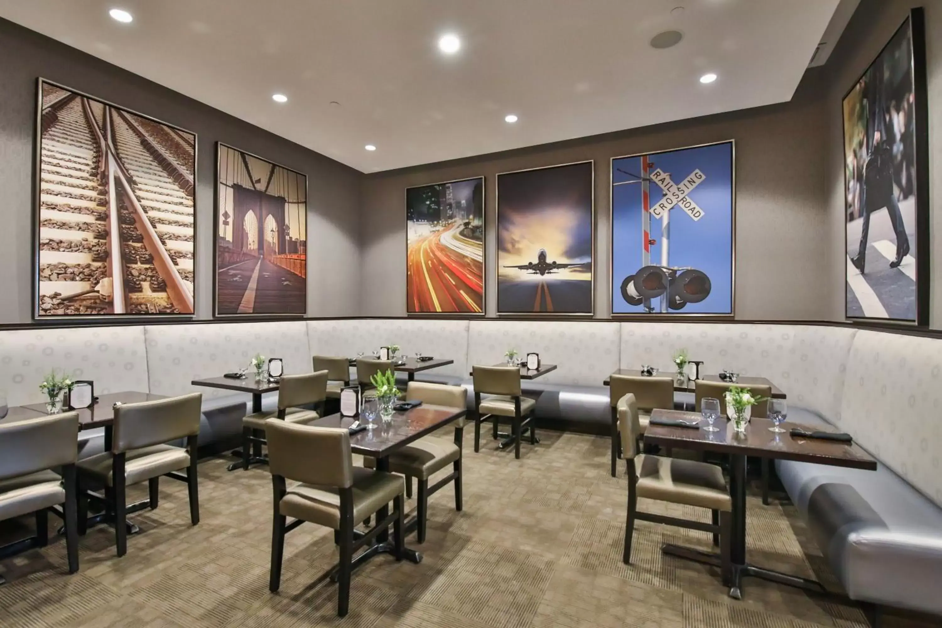Restaurant/Places to Eat in Crowne Plaza Providence-Warwick (Airport), an IHG Hotel
