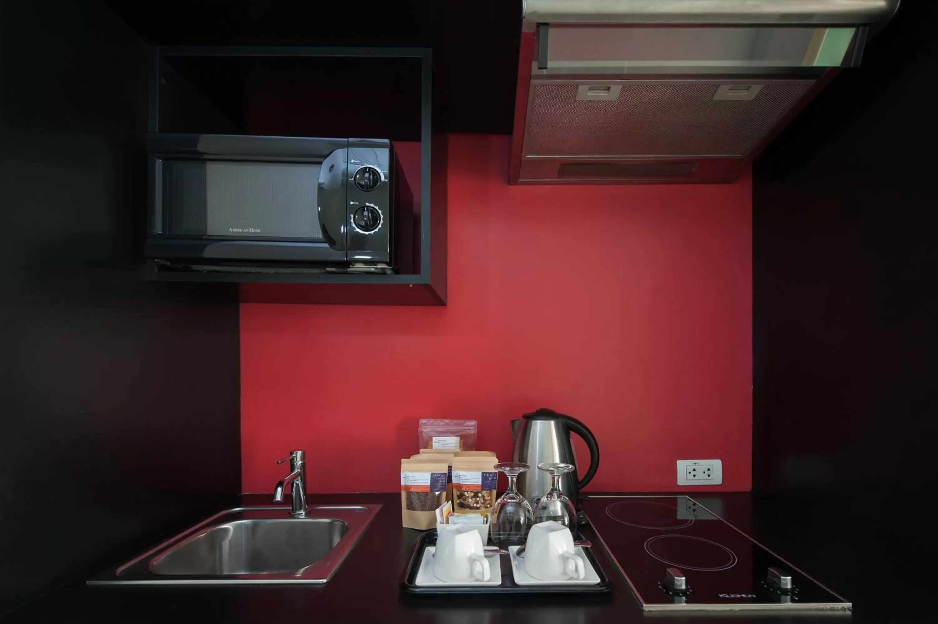 Kitchen or kitchenette, Kitchen/Kitchenette in The Picasso Boutique Serviced Residences Managed by HII