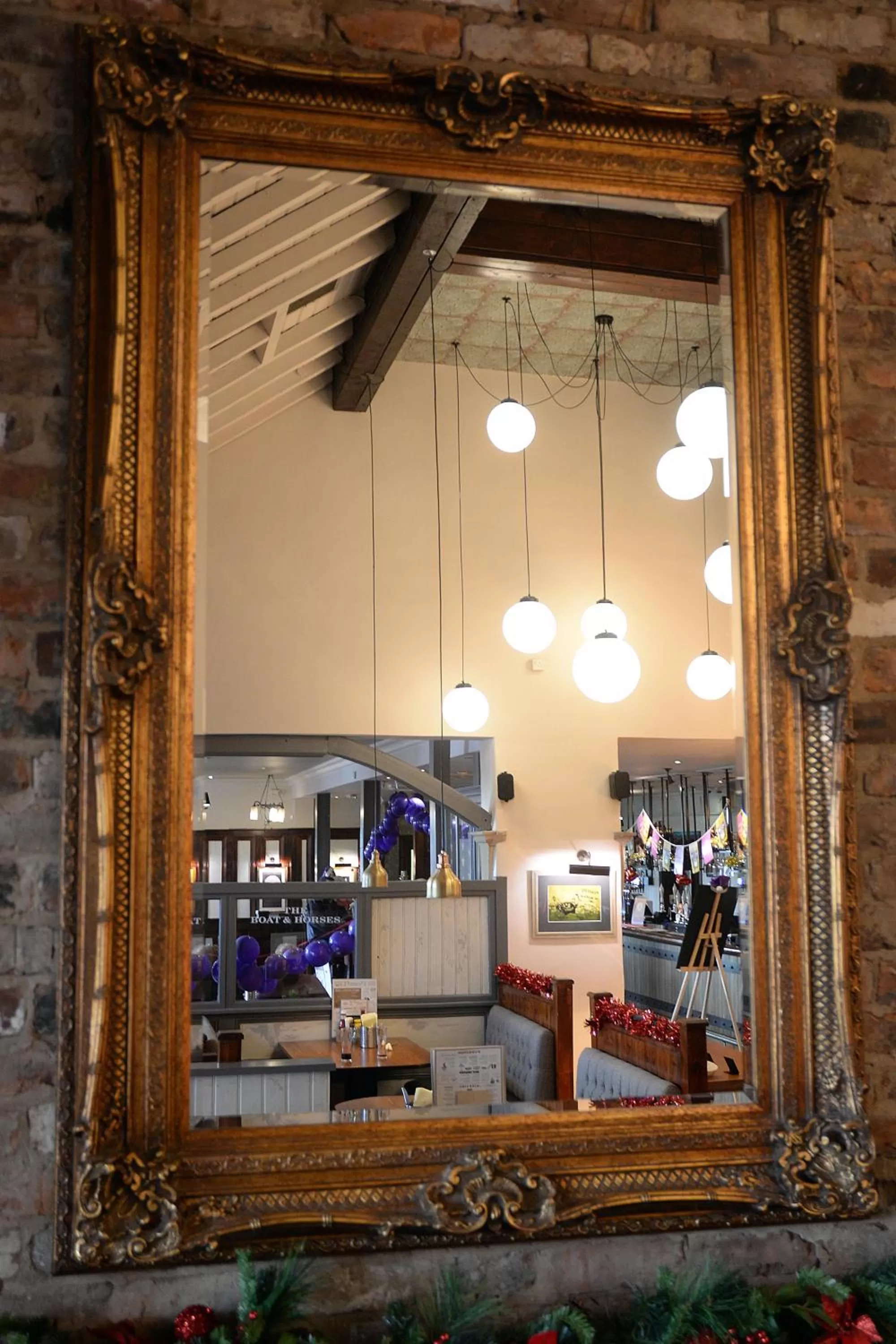 Restaurant/places to eat in Boat & Horses Inn