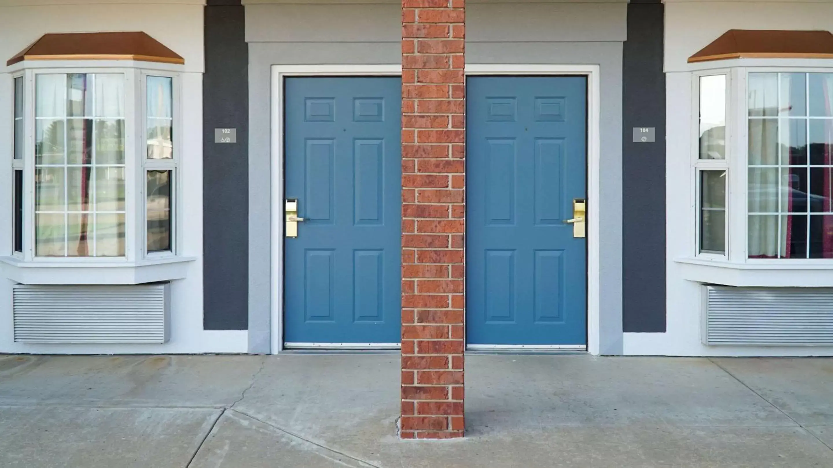 Property building in Rodeway Inn Property building in Rodeway Inn