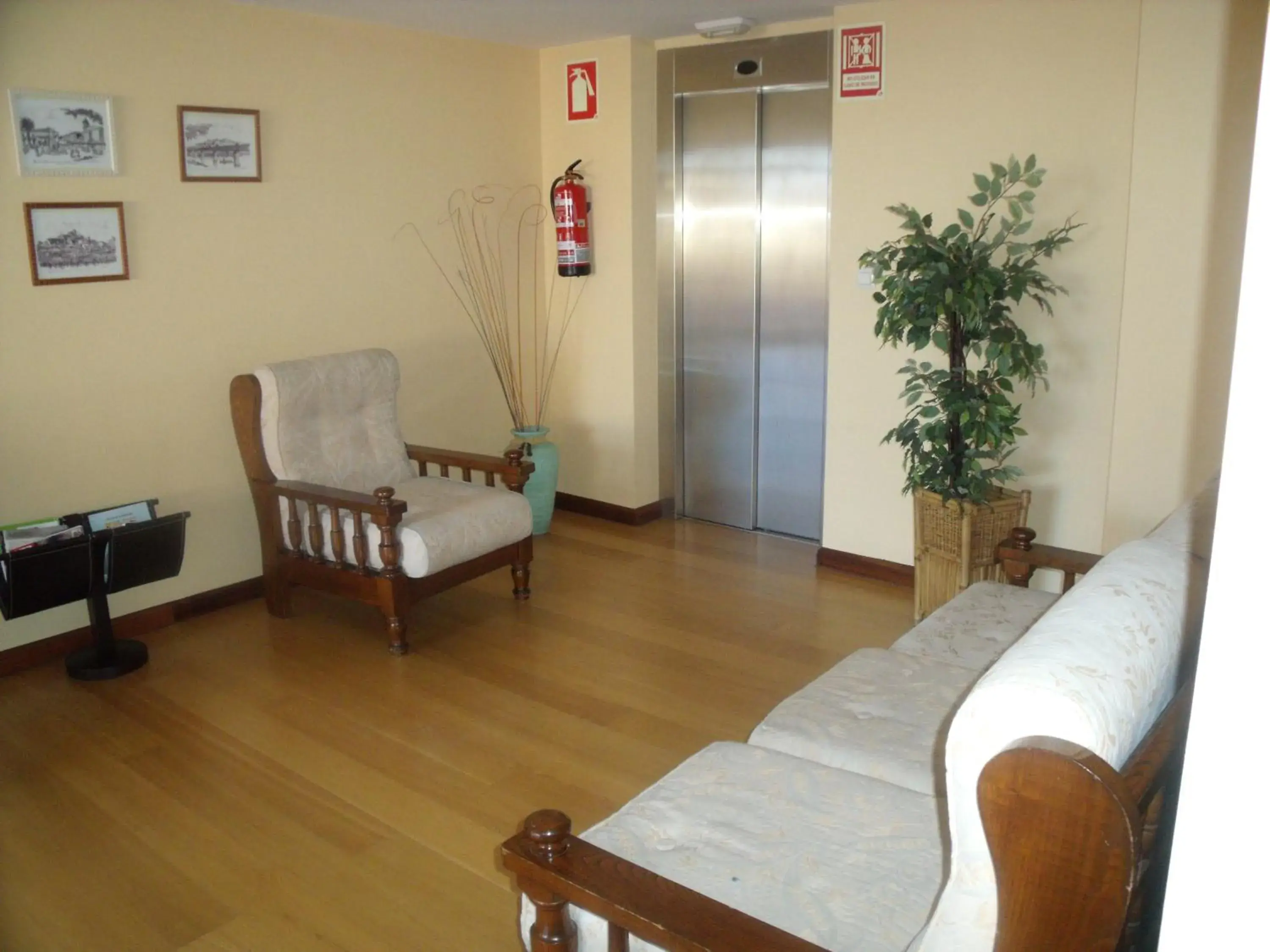 Other, Seating Area in Cruceiro do Monte