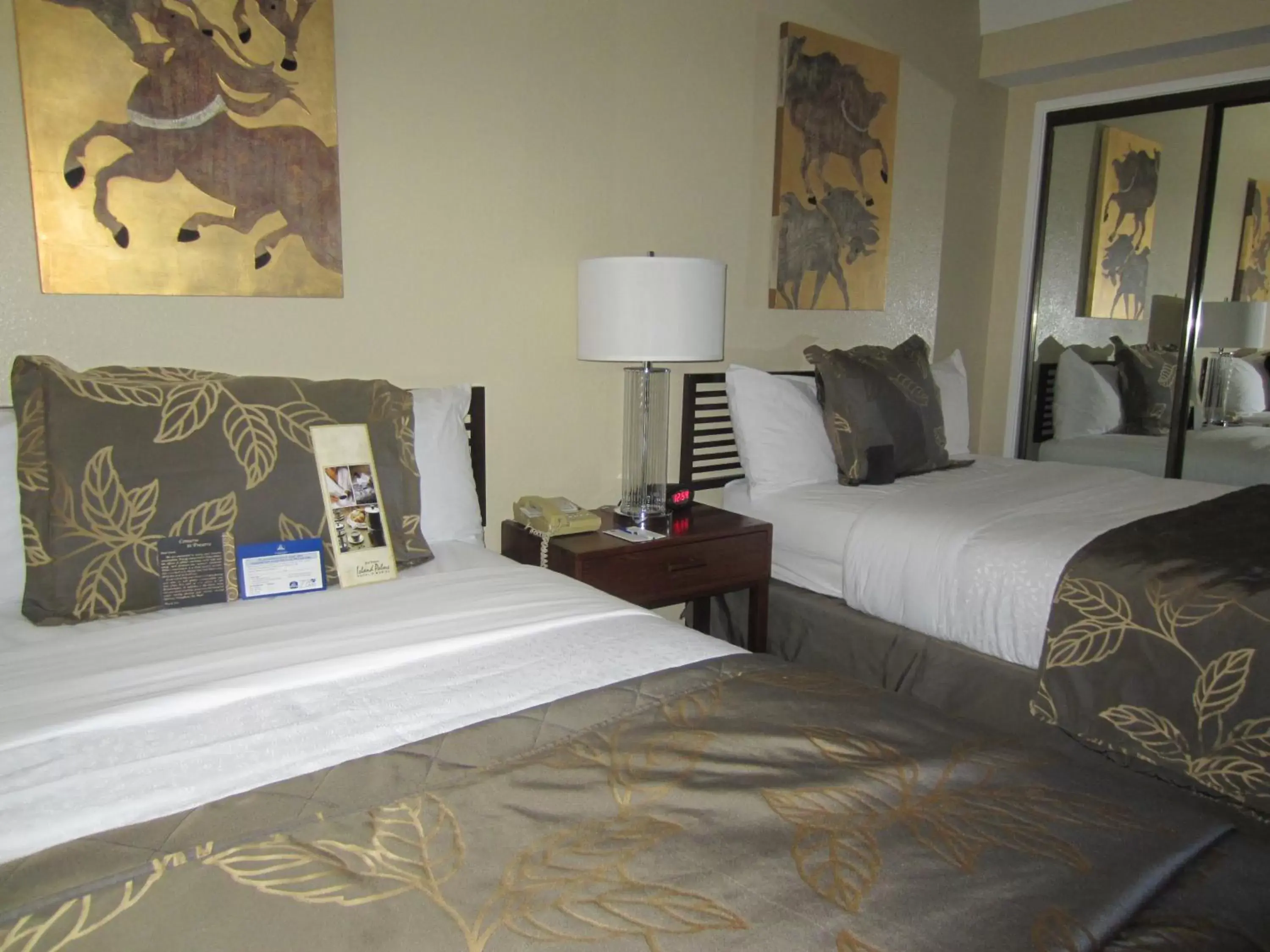 Bedroom, Bed in Best Western PLUS Island Palms Hotel & Marina